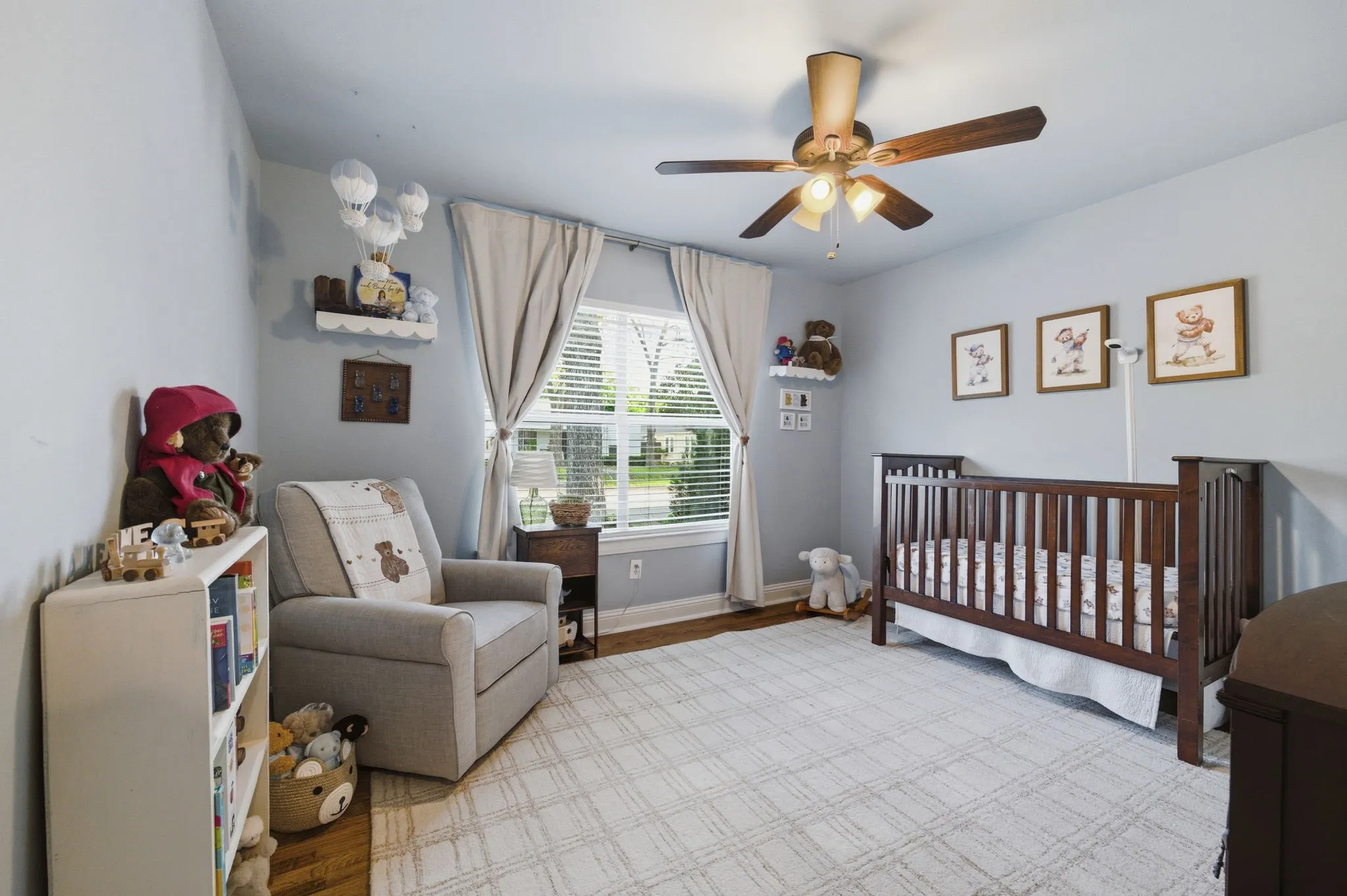 Single Family Residence For Sale in Tarrant County , 3837 Pershing Avenue, Fort Worth, Texas 76107, 4 Bedroom, 3 Bathroom, 2 Garage spaces, 1,900 Sqft, built in 1941, mls#21338275, Real Estate Agent in Fort Worth, Homes For Sale in Tarrant county, Homes For Sale in Fort Worth, Realtor in Fort Worth Texas, Real Estate Brokerage Independent Realty Texas, Luminita Cordes Realtor