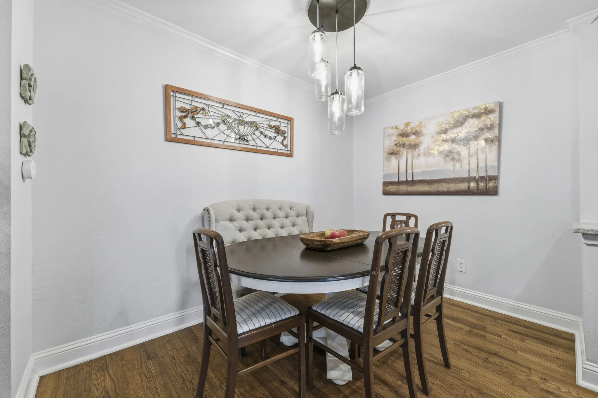 Single Family Residence For Sale in Tarrant County , 3837 Pershing Avenue, Fort Worth, Texas 76107, 4 Bedroom, 3 Bathroom, 2 Garage spaces, 1,900 Sqft, built in 1941, mls#21338275, Real Estate Agent in Fort Worth, Homes For Sale in Tarrant county, Homes For Sale in Fort Worth, Realtor in Fort Worth Texas, Real Estate Brokerage Independent Realty Texas, Luminita Cordes Realtor