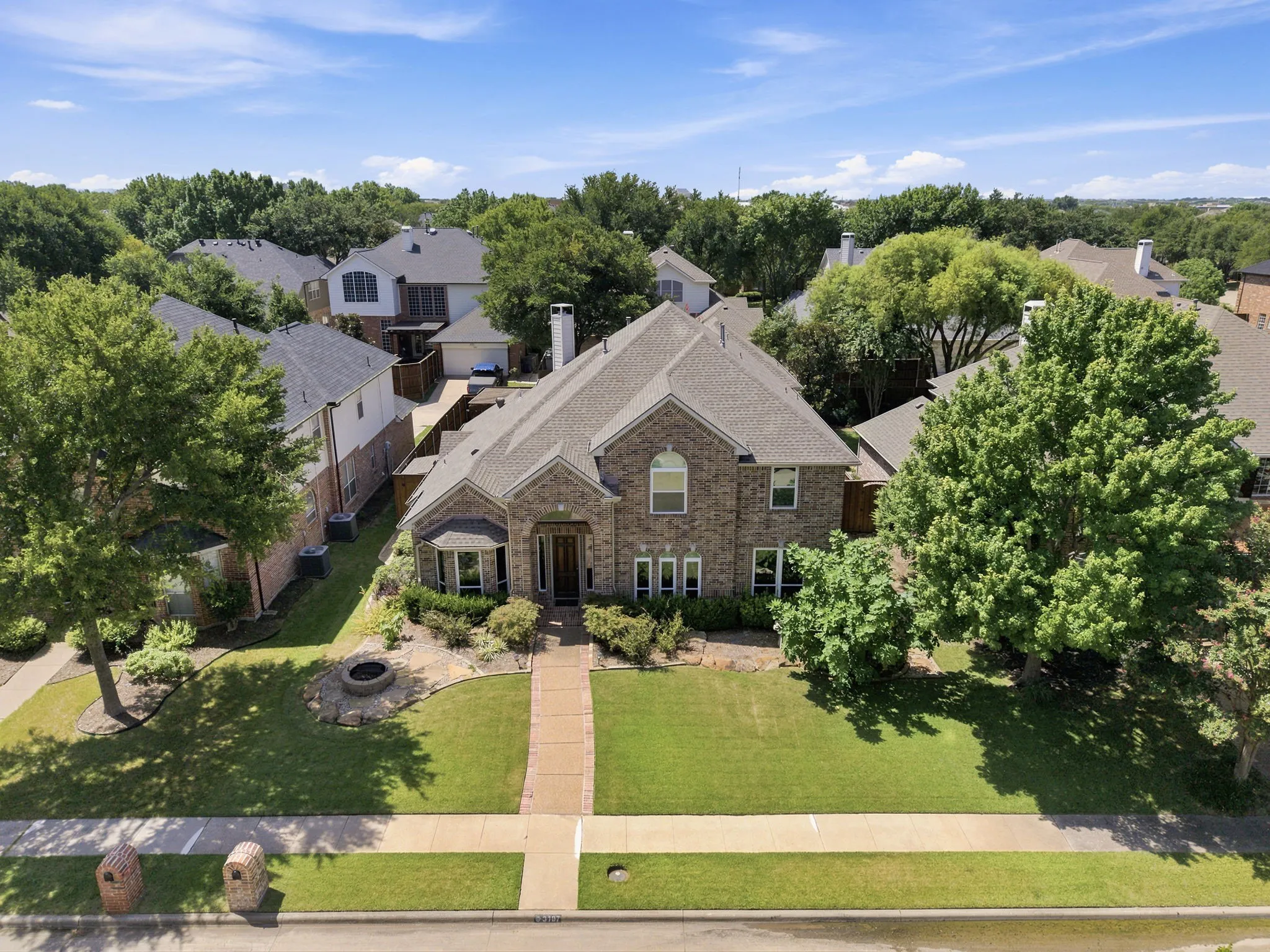 Single Family Residence For Sale in Denton County , 3187 Blue Oak Drive, Frisco, Texas 75033, 4 Bedroom, 4 Bathroom, 2 Garage spaces, 3,569 Sqft, built in 2001, mls#21339949, Real Estate Agent in Frisco, Homes For Sale in Denton county, Homes For Sale in Frisco, Realtor in Frisco Texas, Real Estate Brokerage Independent Realty Texas, Luminita Cordes Realtor