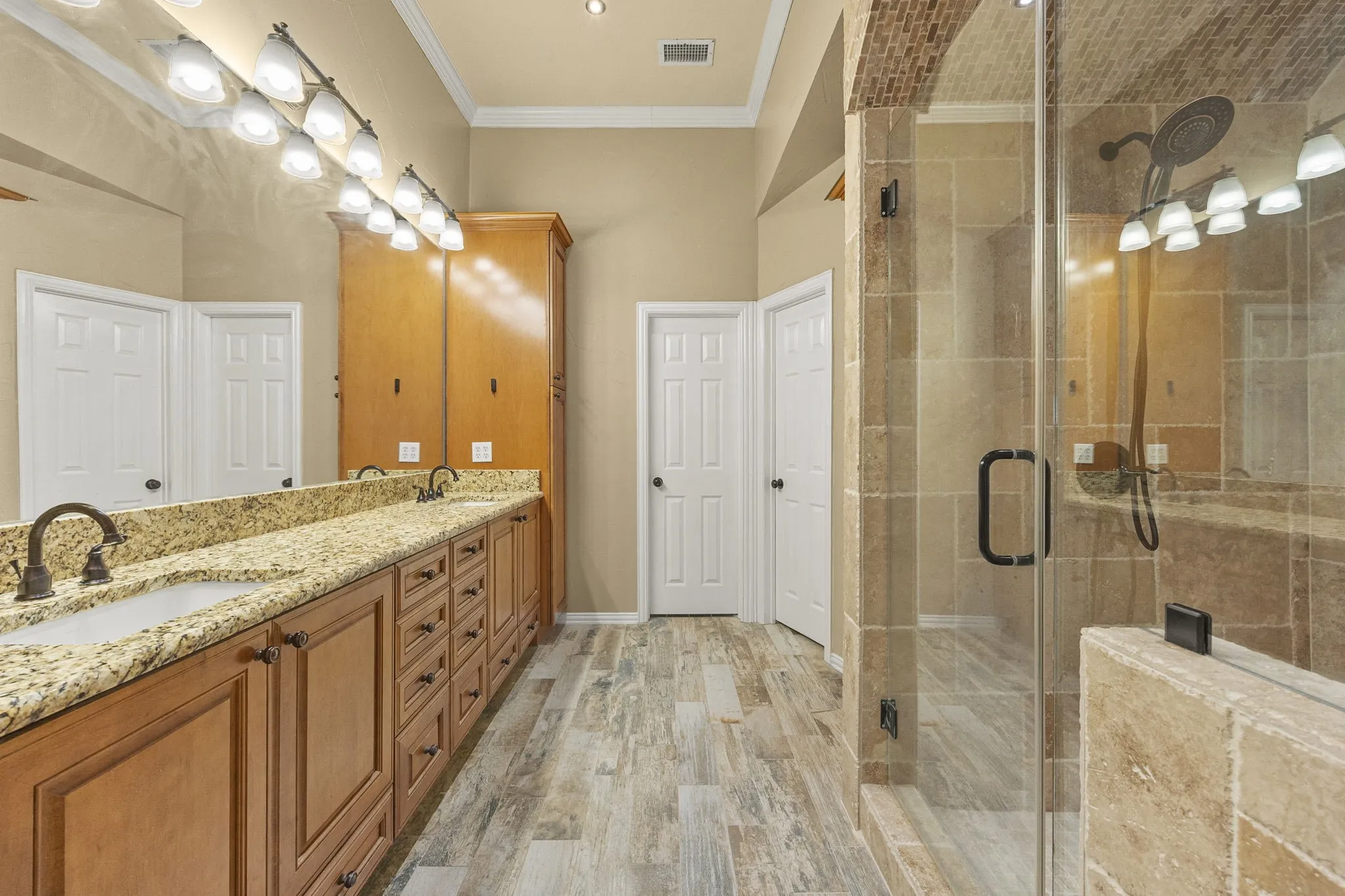 Single Family Residence For Sale in Denton County , 3187 Blue Oak Drive, Frisco, Texas 75033, 4 Bedroom, 4 Bathroom, 2 Garage spaces, 3,569 Sqft, built in 2001, mls#21339949, Real Estate Agent in Frisco, Homes For Sale in Denton county, Homes For Sale in Frisco, Realtor in Frisco Texas, Real Estate Brokerage Independent Realty Texas, Luminita Cordes Realtor