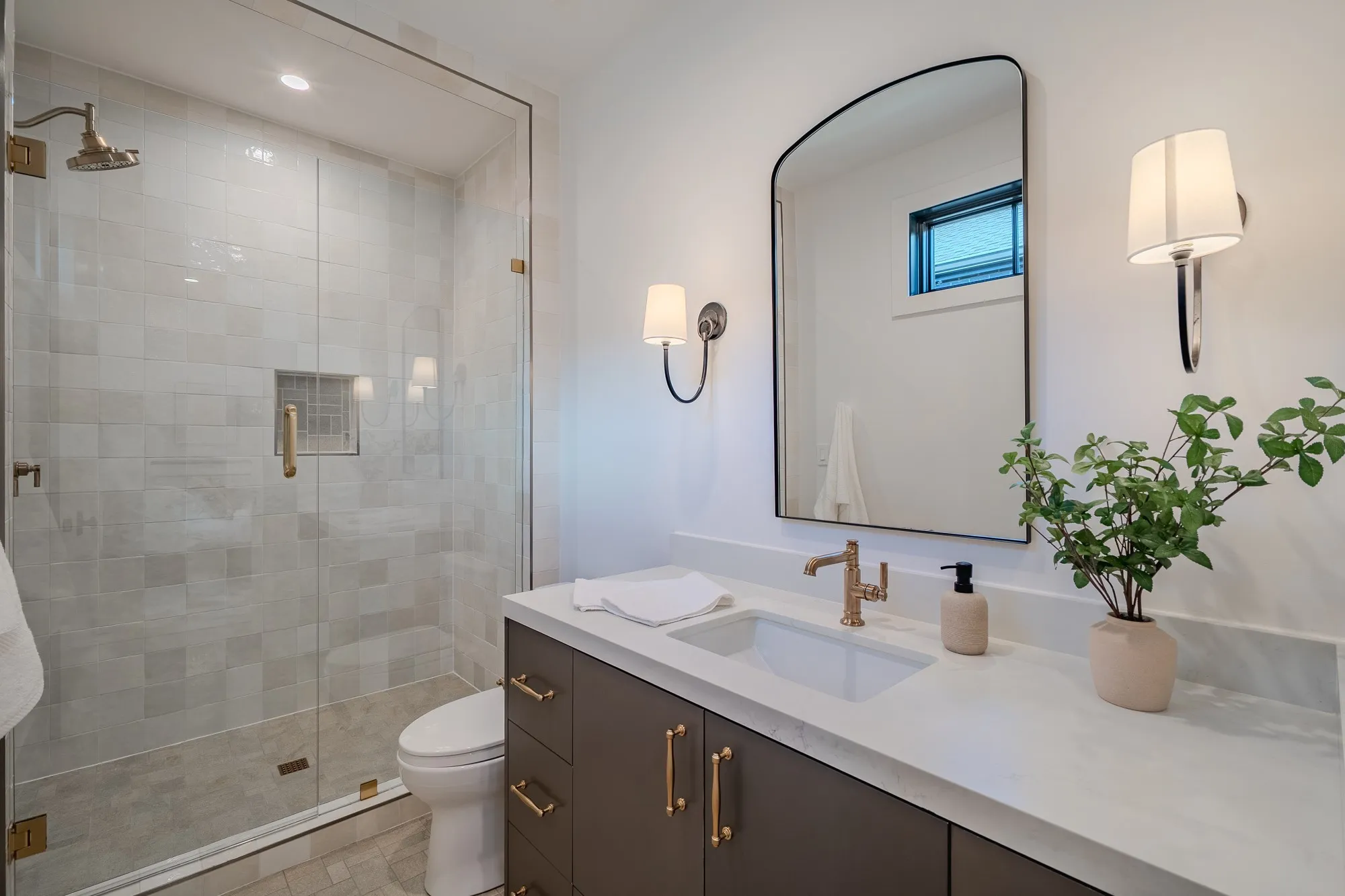 Townhouse For Rent in Dallas County , 4114 Emerson Avenue 3, University Park, Texas 75205, 2 Bedrooms, 3 Bathrooms, 2 Garage spaces, 1,807 Sqft, built in 2025, Price $7,225, mls#21333570, Real Estate Agent in University Park, Homes For Rent in Dallas county, Homes For Rent in University Park, Realtor in University Park Texas, Real Estate Brokerage Independent Realty Texas, Luminita Cordes Realtor