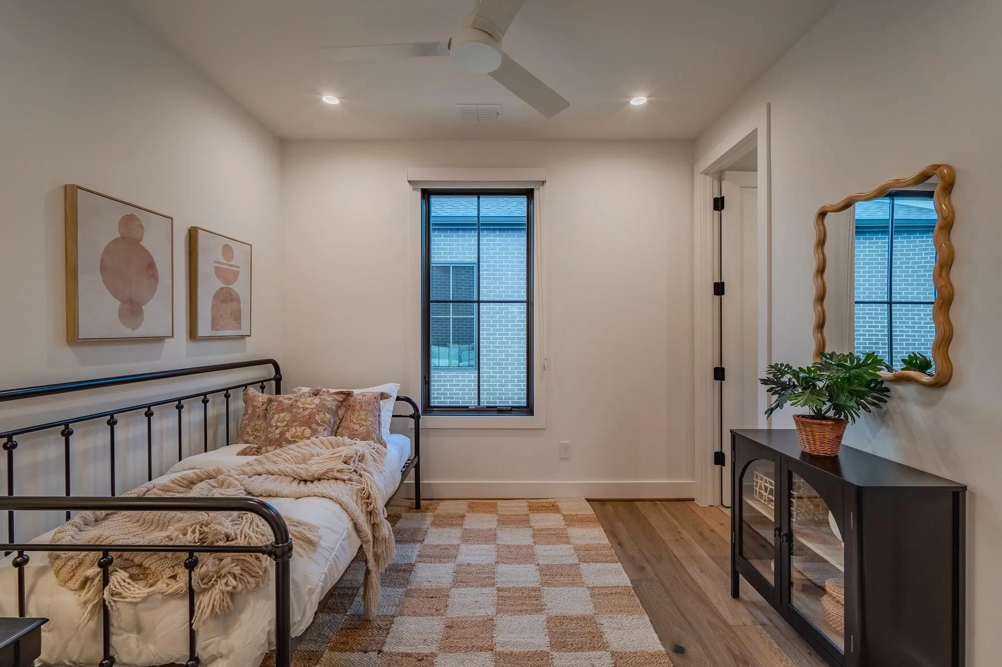 Townhouse For Rent in Dallas County , 4114 Emerson Avenue 3, University Park, Texas 75205, 2 Bedrooms, 3 Bathrooms, 2 Garage spaces, 1,807 Sqft, built in 2025, Price $7,225, mls#21333570, Real Estate Agent in University Park, Homes For Rent in Dallas county, Homes For Rent in University Park, Realtor in University Park Texas, Real Estate Brokerage Independent Realty Texas, Luminita Cordes Realtor