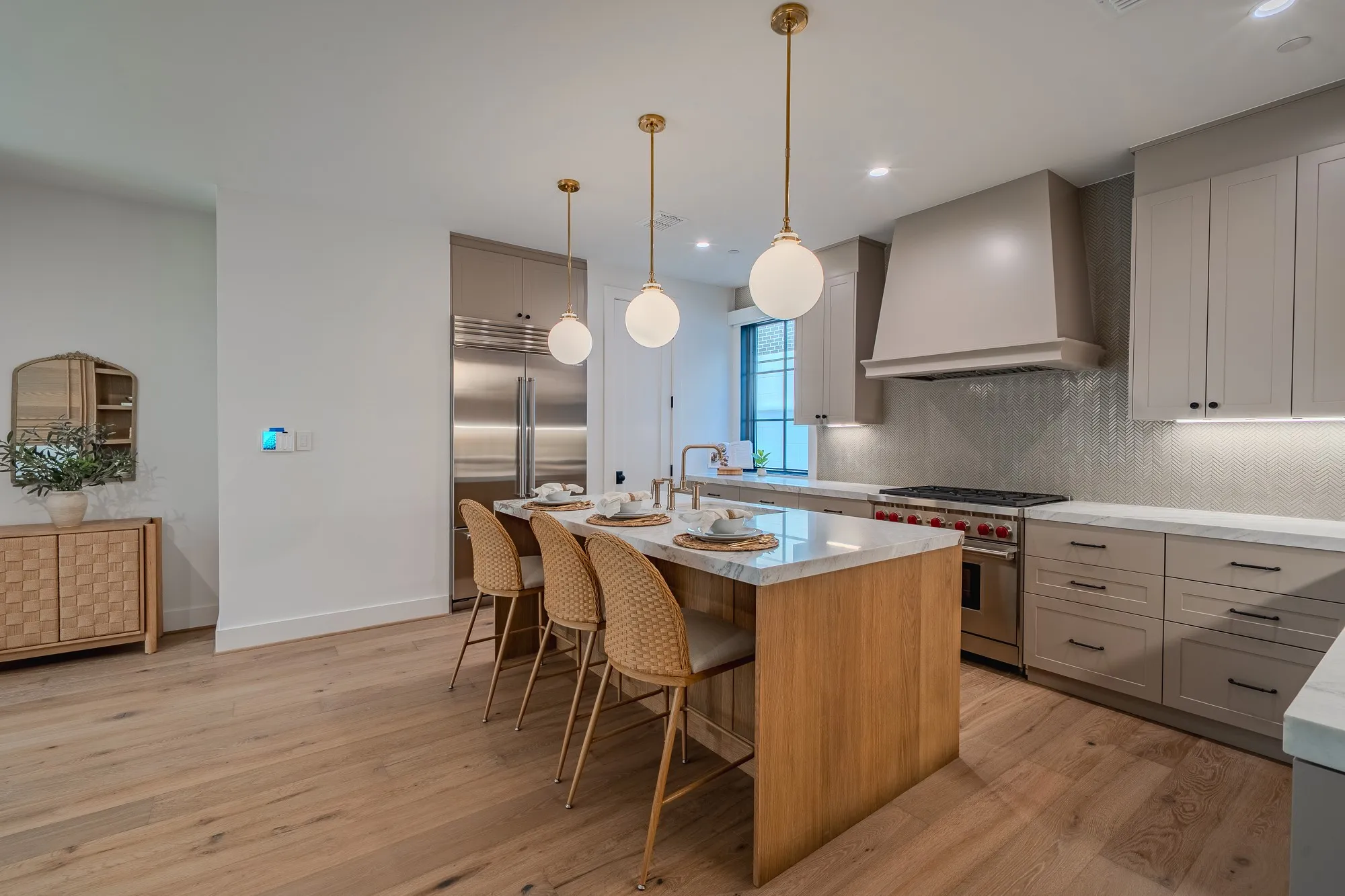 Townhouse For Rent in Dallas County , 4114 Emerson Avenue 3, University Park, Texas 75205, 2 Bedrooms, 3 Bathrooms, 2 Garage spaces, 1,807 Sqft, built in 2025, Price $7,225, mls#21333570, Real Estate Agent in University Park, Homes For Rent in Dallas county, Homes For Rent in University Park, Realtor in University Park Texas, Real Estate Brokerage Independent Realty Texas, Luminita Cordes Realtor