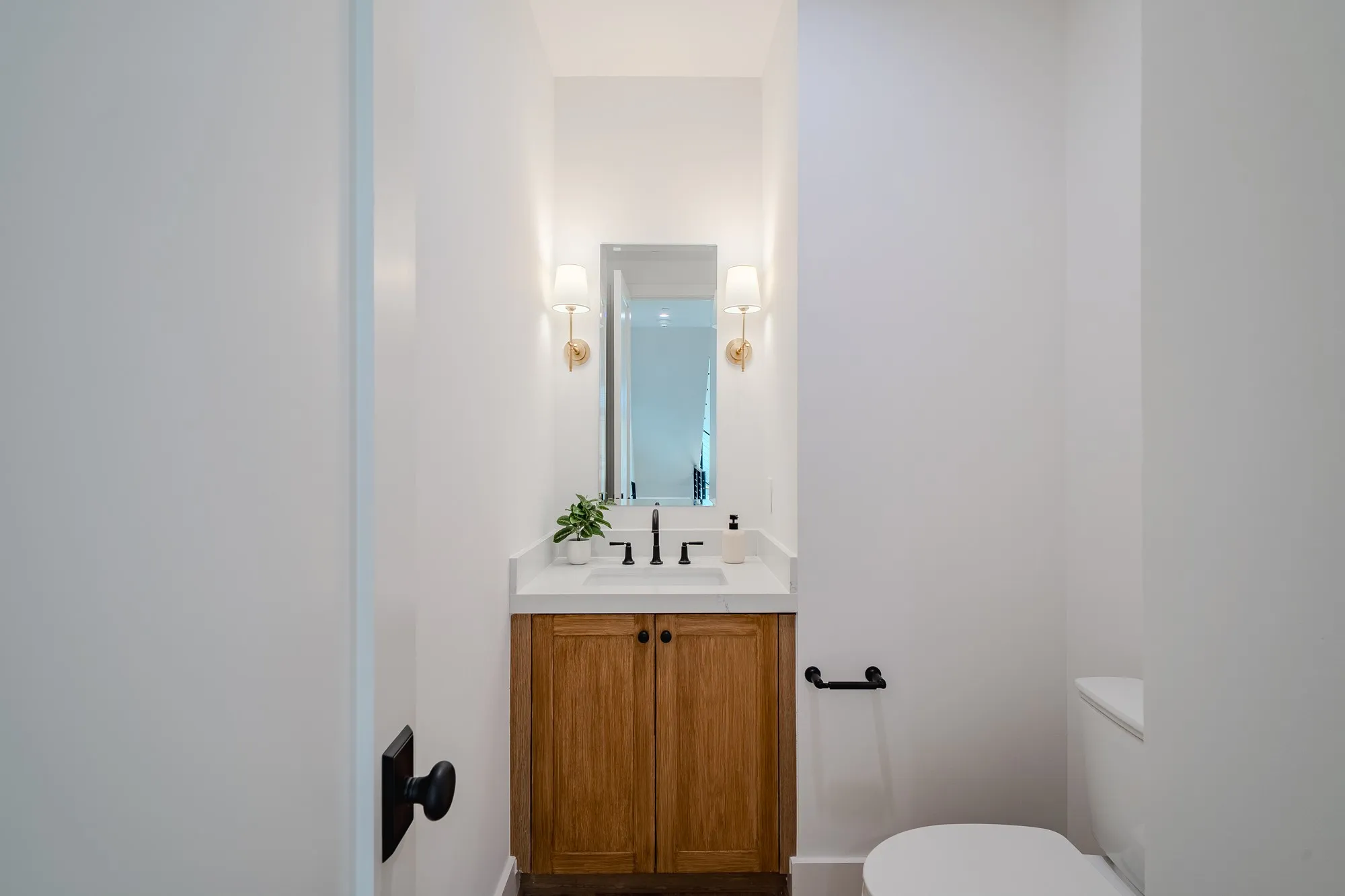 Townhouse For Rent in Dallas County , 4114 Emerson Avenue 3, University Park, Texas 75205, 2 Bedrooms, 3 Bathrooms, 2 Garage spaces, 1,807 Sqft, built in 2025, Price $7,225, mls#21333570, Real Estate Agent in University Park, Homes For Rent in Dallas county, Homes For Rent in University Park, Realtor in University Park Texas, Real Estate Brokerage Independent Realty Texas, Luminita Cordes Realtor