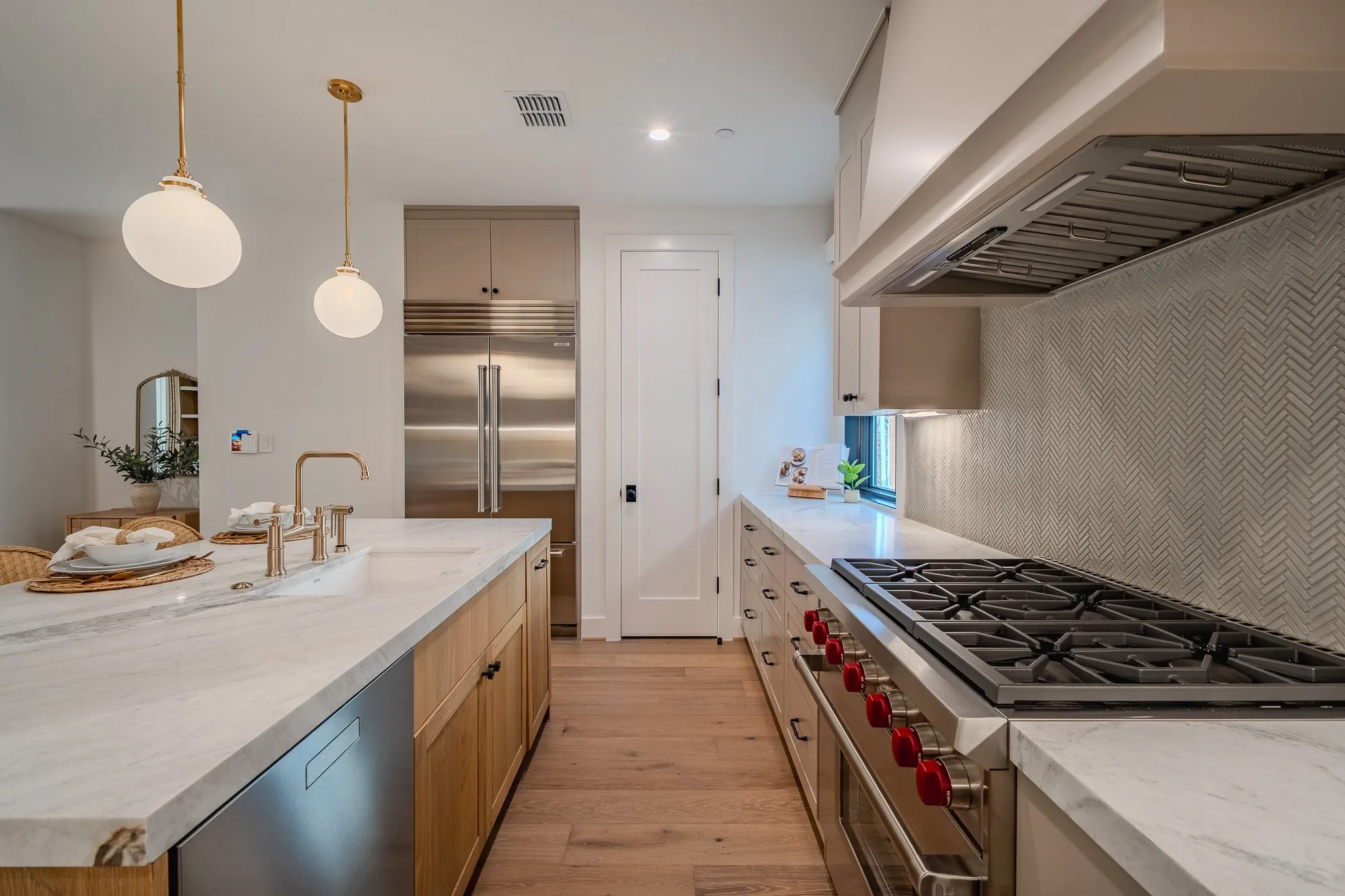Townhouse For Rent in Dallas County , 4114 Emerson Avenue 3, University Park, Texas 75205, 2 Bedrooms, 3 Bathrooms, 2 Garage spaces, 1,807 Sqft, built in 2025, Price $7,225, mls#21333570, Real Estate Agent in University Park, Homes For Rent in Dallas county, Homes For Rent in University Park, Realtor in University Park Texas, Real Estate Brokerage Independent Realty Texas, Luminita Cordes Realtor