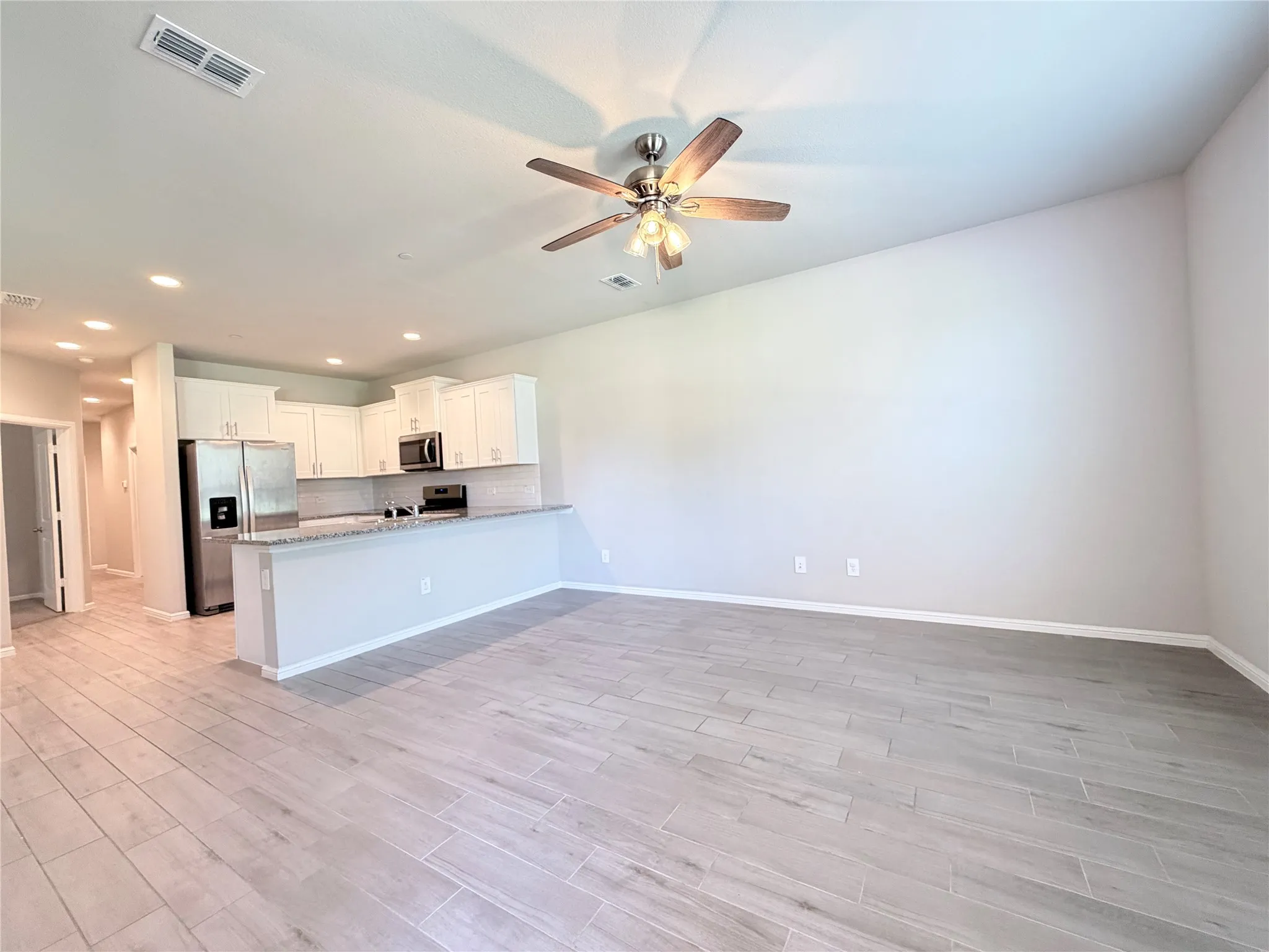 Single Family Residence For Rent in Tarrant County , 4808 Sparkling Pathway, Haltom City, Texas 76117, 4 Bedroom, 3 Bathroom, 2 Garage spaces, 1,986 Sqft, built in 2024, mls#21340050, Real Estate Agent in Haltom City, Homes For Rent in Tarrant county, Homes For Rent in Haltom City, Realtor in Haltom City Texas, Real Estate Brokerage Independent Realty Texas, Luminita Cordes Realtor