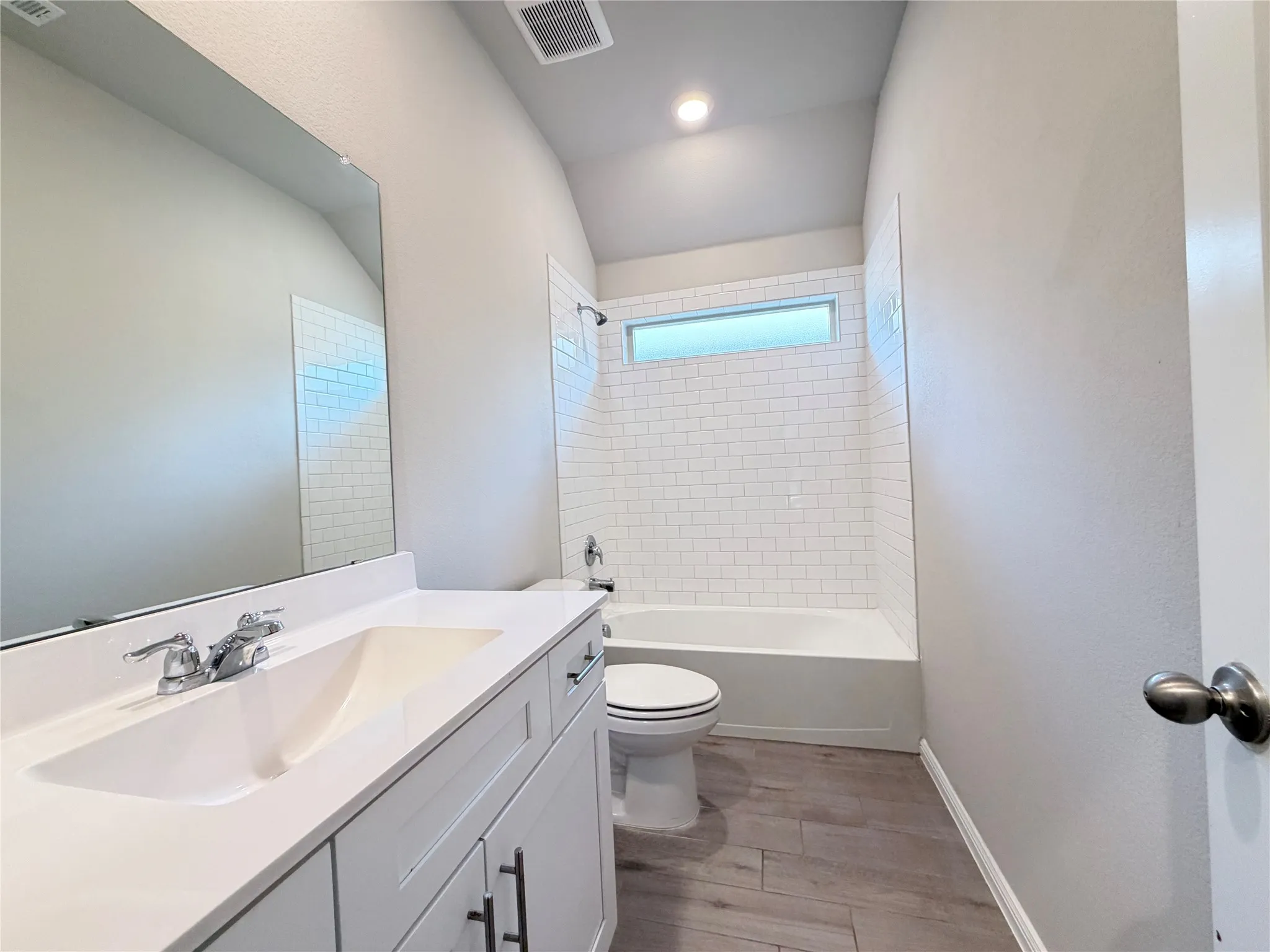 Single Family Residence For Rent in Tarrant County , 4808 Sparkling Pathway, Haltom City, Texas 76117, 4 Bedroom, 3 Bathroom, 2 Garage spaces, 1,986 Sqft, built in 2024, mls#21340050, Real Estate Agent in Haltom City, Homes For Rent in Tarrant county, Homes For Rent in Haltom City, Realtor in Haltom City Texas, Real Estate Brokerage Independent Realty Texas, Luminita Cordes Realtor