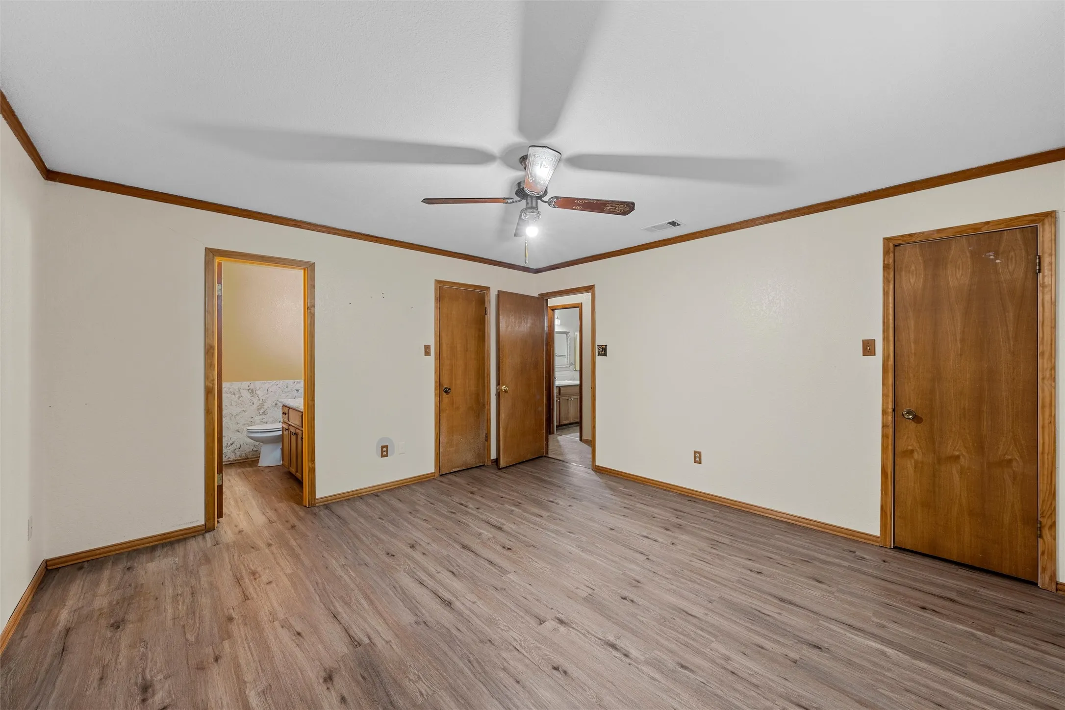 Single Family Residence For Sale in Mc Lennan County , 429 Wildwood Trail, Robinson, Texas 76655, 3 Bedroom, 2 Bathroom, Garage spaces, 1,886 Sqft, built in 1985, mls#21340030, Real Estate Agent in Robinson, Homes For Sale in Mc Lennan county, Homes For Sale in Robinson, Realtor in Robinson Texas, Real Estate Brokerage Independent Realty Texas, Luminita Cordes Realtor