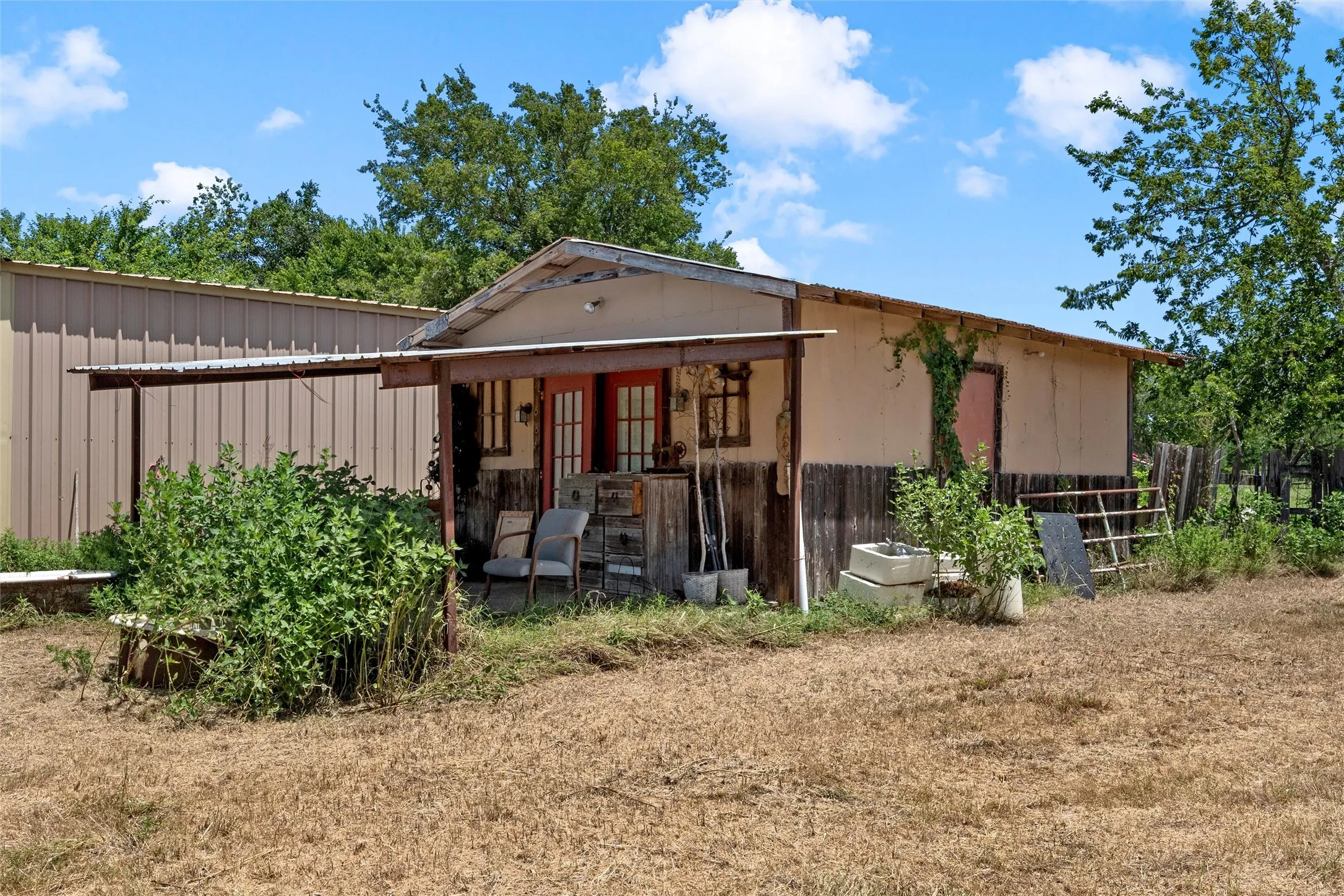 Single Family Residence For Sale in Mc Lennan County , 429 Wildwood Trail, Robinson, Texas 76655, 3 Bedroom, 2 Bathroom, Garage spaces, 1,886 Sqft, built in 1985, mls#21340030, Real Estate Agent in Robinson, Homes For Sale in Mc Lennan county, Homes For Sale in Robinson, Realtor in Robinson Texas, Real Estate Brokerage Independent Realty Texas, Luminita Cordes Realtor