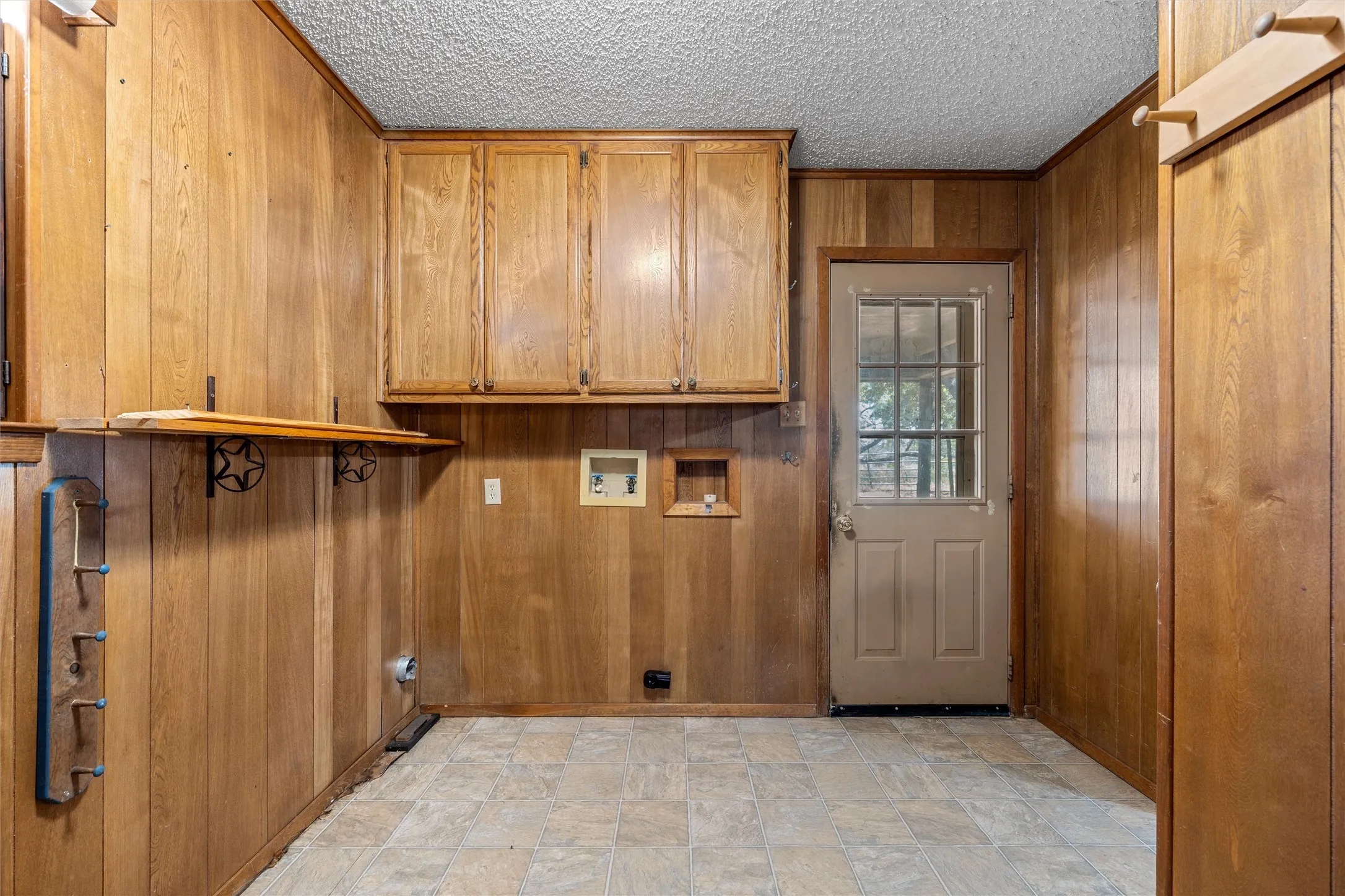 Single Family Residence For Sale in Mc Lennan County , 429 Wildwood Trail, Robinson, Texas 76655, 3 Bedroom, 2 Bathroom, Garage spaces, 1,886 Sqft, built in 1985, mls#21340030, Real Estate Agent in Robinson, Homes For Sale in Mc Lennan county, Homes For Sale in Robinson, Realtor in Robinson Texas, Real Estate Brokerage Independent Realty Texas, Luminita Cordes Realtor