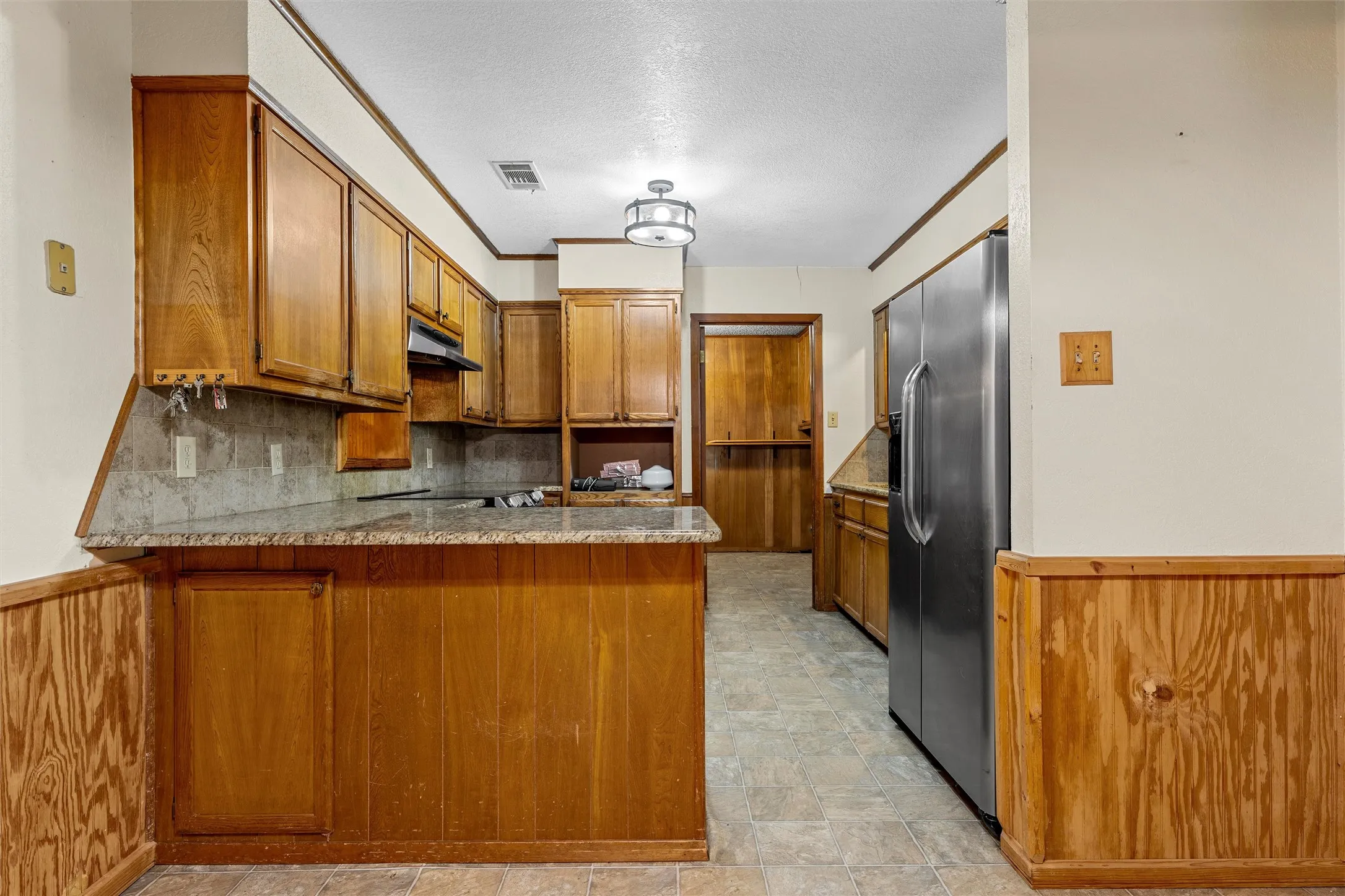 Single Family Residence For Sale in Mc Lennan County , 429 Wildwood Trail, Robinson, Texas 76655, 3 Bedroom, 2 Bathroom, Garage spaces, 1,886 Sqft, built in 1985, mls#21340030, Real Estate Agent in Robinson, Homes For Sale in Mc Lennan county, Homes For Sale in Robinson, Realtor in Robinson Texas, Real Estate Brokerage Independent Realty Texas, Luminita Cordes Realtor