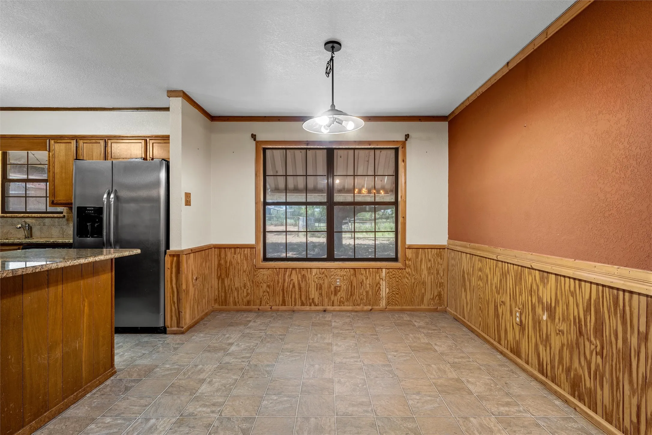 Single Family Residence For Sale in Mc Lennan County , 429 Wildwood Trail, Robinson, Texas 76655, 3 Bedroom, 2 Bathroom, Garage spaces, 1,886 Sqft, built in 1985, mls#21340030, Real Estate Agent in Robinson, Homes For Sale in Mc Lennan county, Homes For Sale in Robinson, Realtor in Robinson Texas, Real Estate Brokerage Independent Realty Texas, Luminita Cordes Realtor