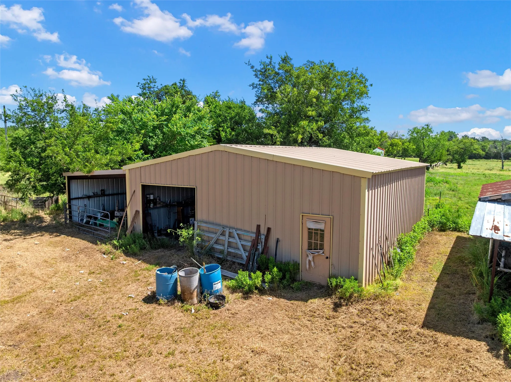 Single Family Residence For Sale in Mc Lennan County , 429 Wildwood Trail, Robinson, Texas 76655, 3 Bedroom, 2 Bathroom, Garage spaces, 1,886 Sqft, built in 1985, mls#21340030, Real Estate Agent in Robinson, Homes For Sale in Mc Lennan county, Homes For Sale in Robinson, Realtor in Robinson Texas, Real Estate Brokerage Independent Realty Texas, Luminita Cordes Realtor