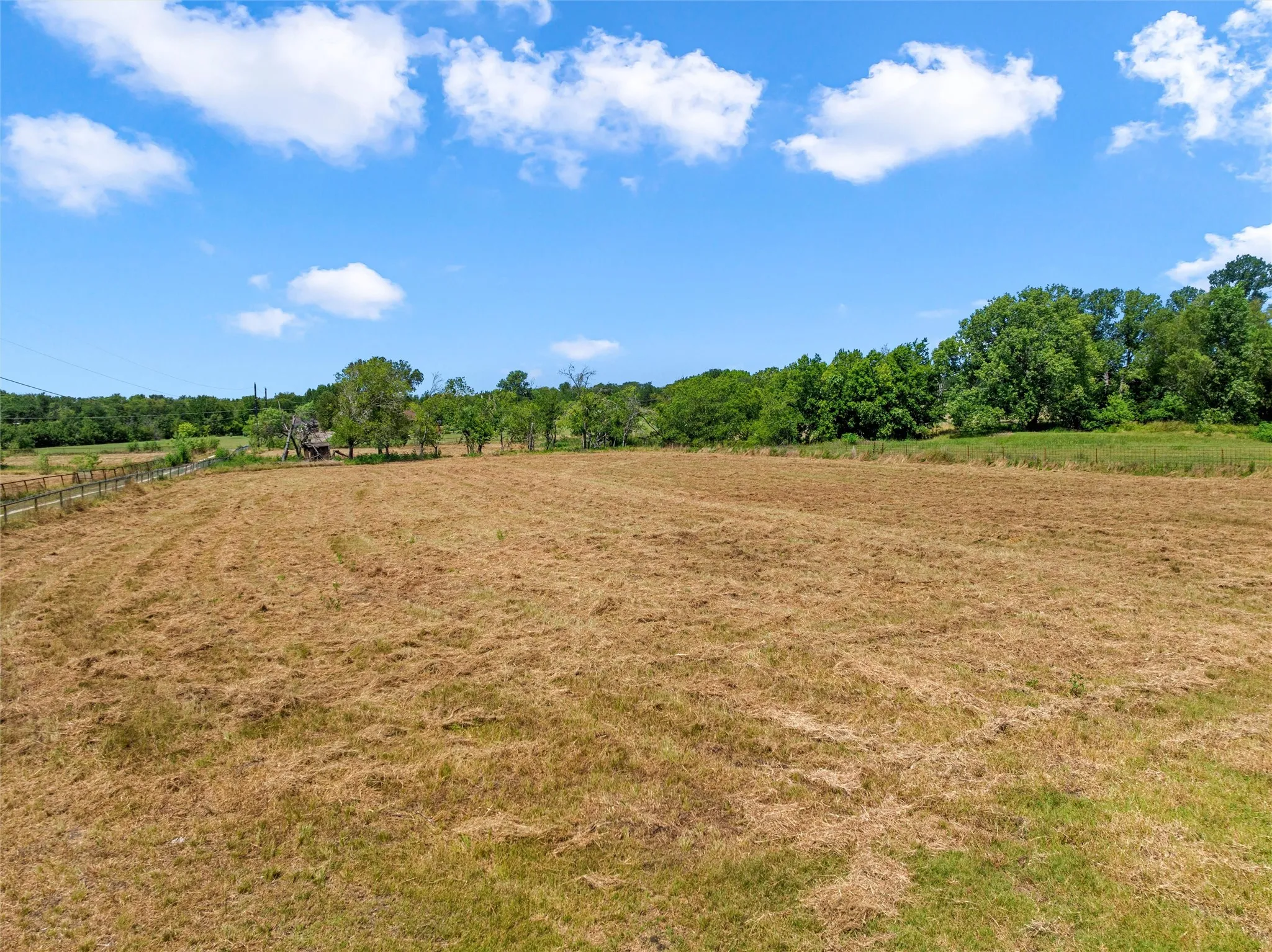 Single Family Residence For Sale in Mc Lennan County , 429 Wildwood Trail, Robinson, Texas 76655, 3 Bedroom, 2 Bathroom, Garage spaces, 1,886 Sqft, built in 1985, mls#21340030, Real Estate Agent in Robinson, Homes For Sale in Mc Lennan county, Homes For Sale in Robinson, Realtor in Robinson Texas, Real Estate Brokerage Independent Realty Texas, Luminita Cordes Realtor