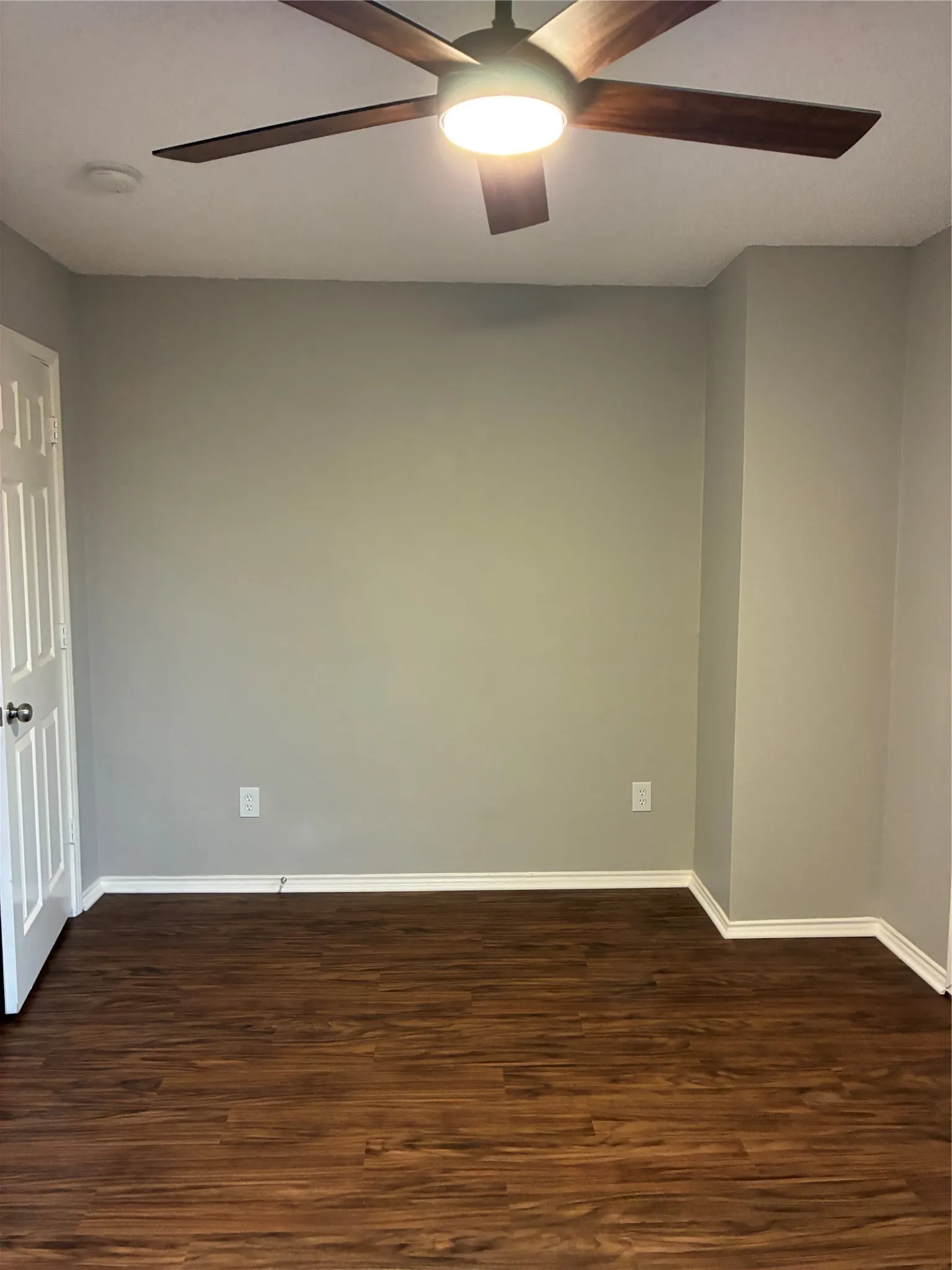 Single Family Residence For Sale in Dallas County , 5115 Wedgewood Drive, Garland, Texas 75043, 4 Bedroom, 2 Bathroom, 2 Garage spaces, 1,389 Sqft, built in 1992, mls#21340054, Real Estate Agent in Garland, Homes For Sale in Dallas county, Homes For Sale in Garland, Realtor in Garland Texas, Real Estate Brokerage Independent Realty Texas, Luminita Cordes Realtor