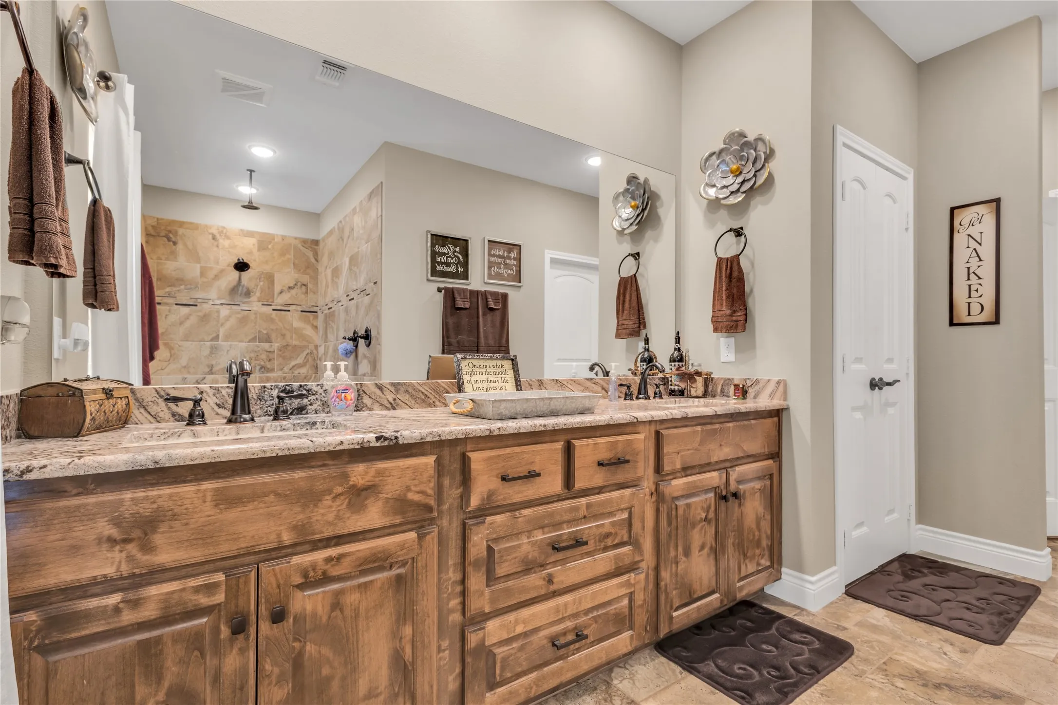 Single Family Residence For Sale in Rains County , 530 Rs County Road 4269, Emory, Texas 75440, 3 Bedroom, 2 Bathroom, 4 Garage spaces, 1,891 Sqft, built in 2018, mls#21339460, Real Estate Agent in Emory, Homes For Sale in Rains county, Homes For Sale in Emory, Realtor in Emory Texas, Real Estate Brokerage Independent Realty Texas, Luminita Cordes Realtor