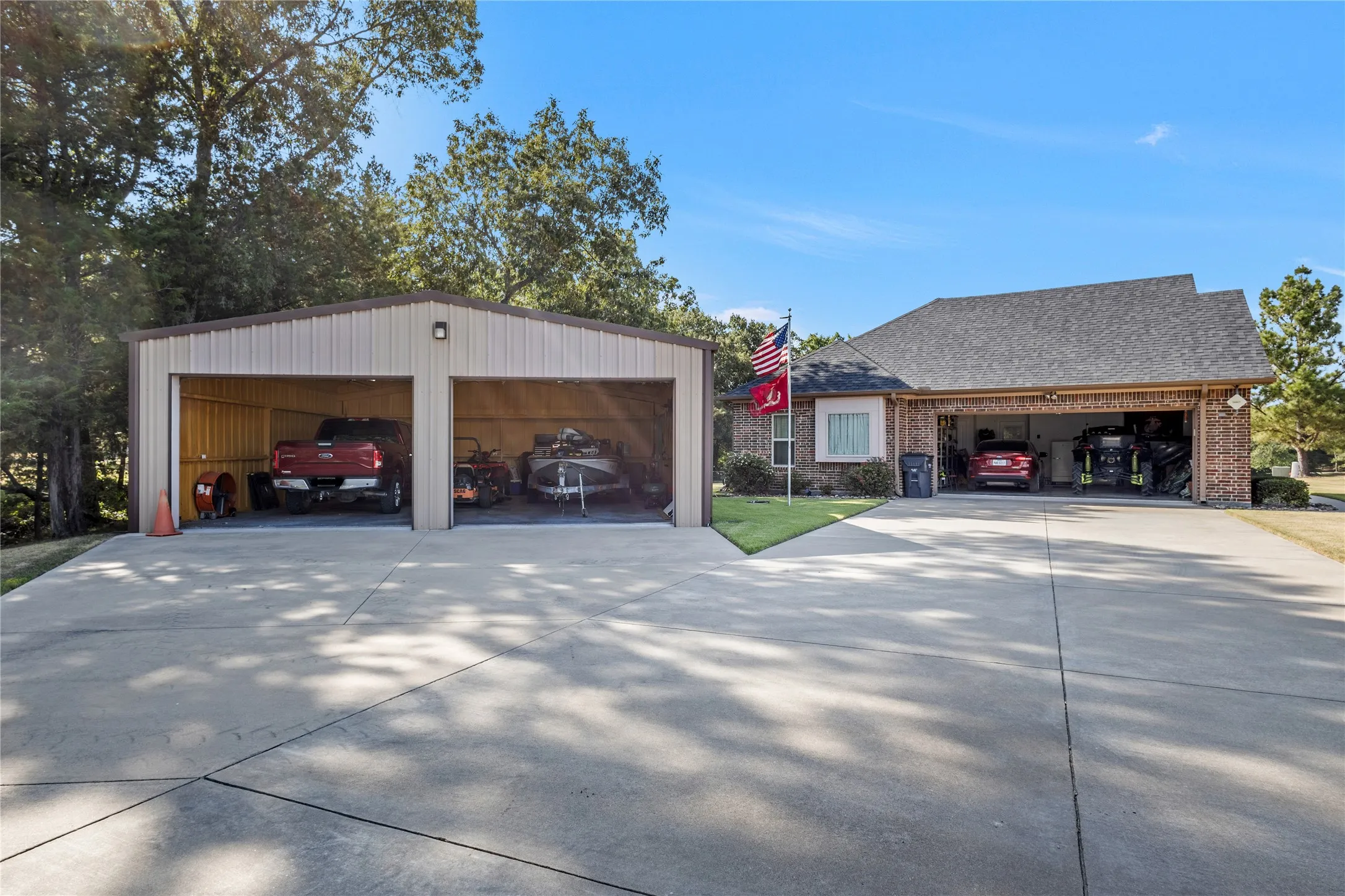 Single Family Residence For Sale in Rains County , 530 Rs County Road 4269, Emory, Texas 75440, 3 Bedroom, 2 Bathroom, 4 Garage spaces, 1,891 Sqft, built in 2018, mls#21339460, Real Estate Agent in Emory, Homes For Sale in Rains county, Homes For Sale in Emory, Realtor in Emory Texas, Real Estate Brokerage Independent Realty Texas, Luminita Cordes Realtor