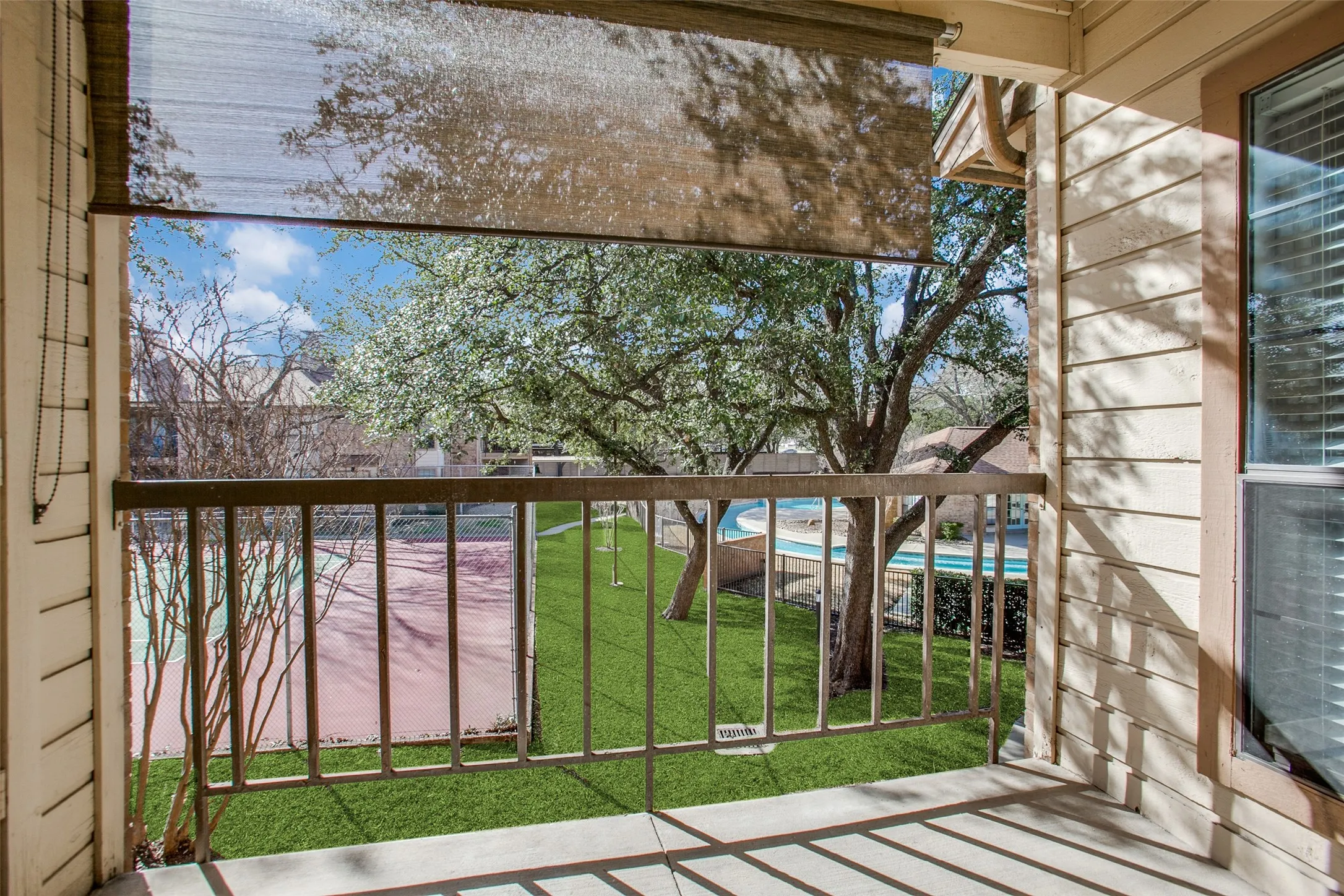 Condominium For Rent in Dallas County , 16301 Ledgemont Lane 202, Addison, Texas 75001, 1 Bedroom, 1 Bathroom, Garage spaces, 739 Sqft, built in 1982, mls#21338003, Real Estate Agent in Addison, Homes For Rent in Dallas county, Homes For Rent in Addison, Realtor in Addison Texas, Real Estate Brokerage Independent Realty Texas, Luminita Cordes Realtor