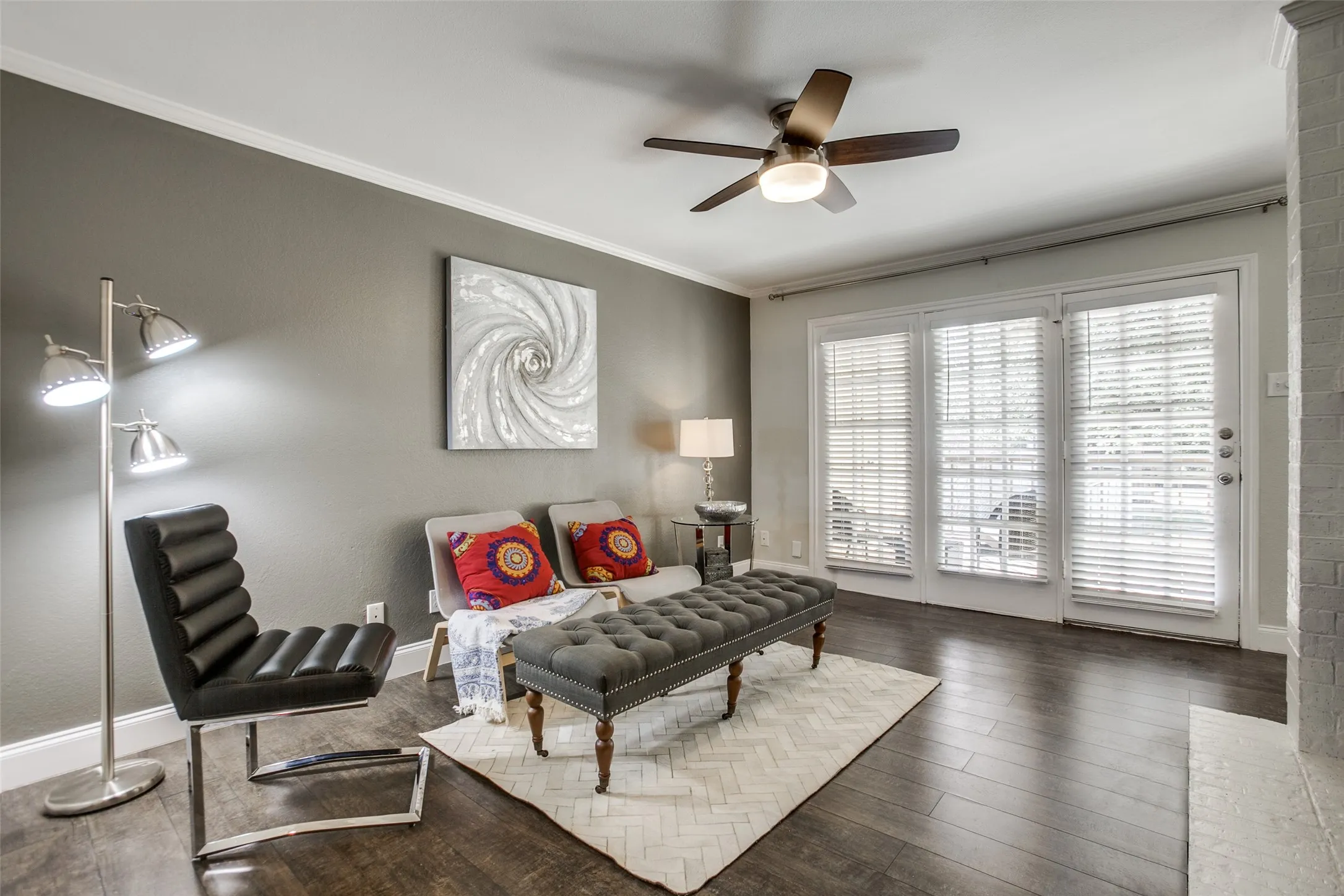Condominium For Rent in Dallas County , 16301 Ledgemont Lane 202, Addison, Texas 75001, 1 Bedroom, 1 Bathroom, Garage spaces, 739 Sqft, built in 1982, mls#21338003, Real Estate Agent in Addison, Homes For Rent in Dallas county, Homes For Rent in Addison, Realtor in Addison Texas, Real Estate Brokerage Independent Realty Texas, Luminita Cordes Realtor