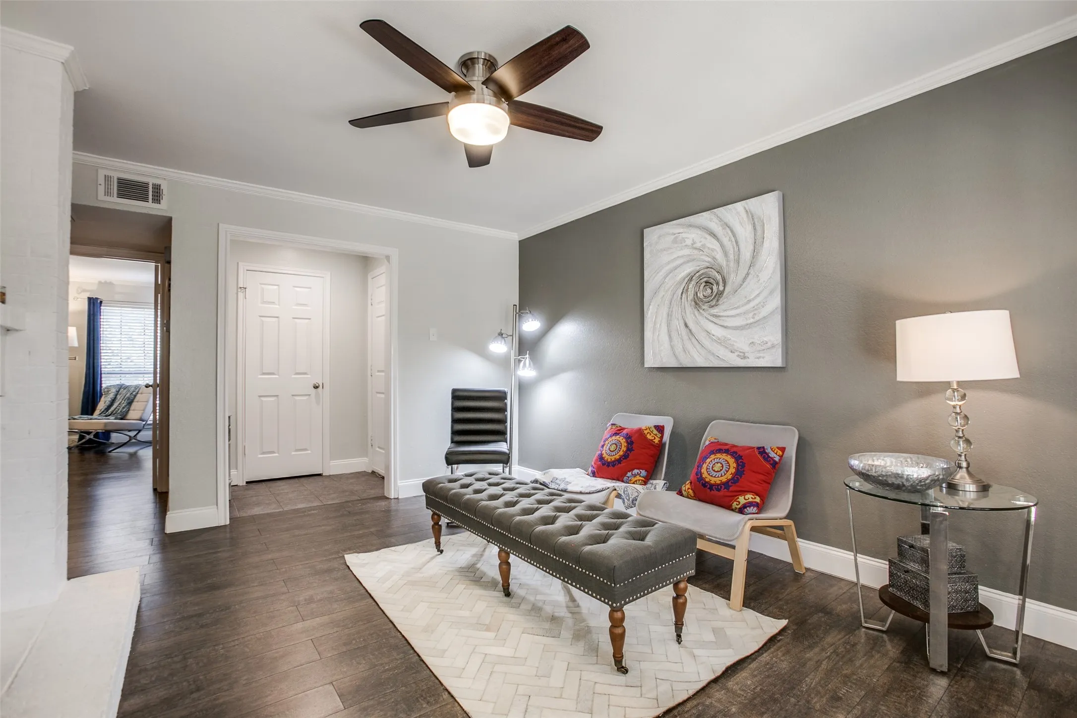 Condominium For Rent in Dallas County , 16301 Ledgemont Lane 202, Addison, Texas 75001, 1 Bedroom, 1 Bathroom, Garage spaces, 739 Sqft, built in 1982, mls#21338003, Real Estate Agent in Addison, Homes For Rent in Dallas county, Homes For Rent in Addison, Realtor in Addison Texas, Real Estate Brokerage Independent Realty Texas, Luminita Cordes Realtor