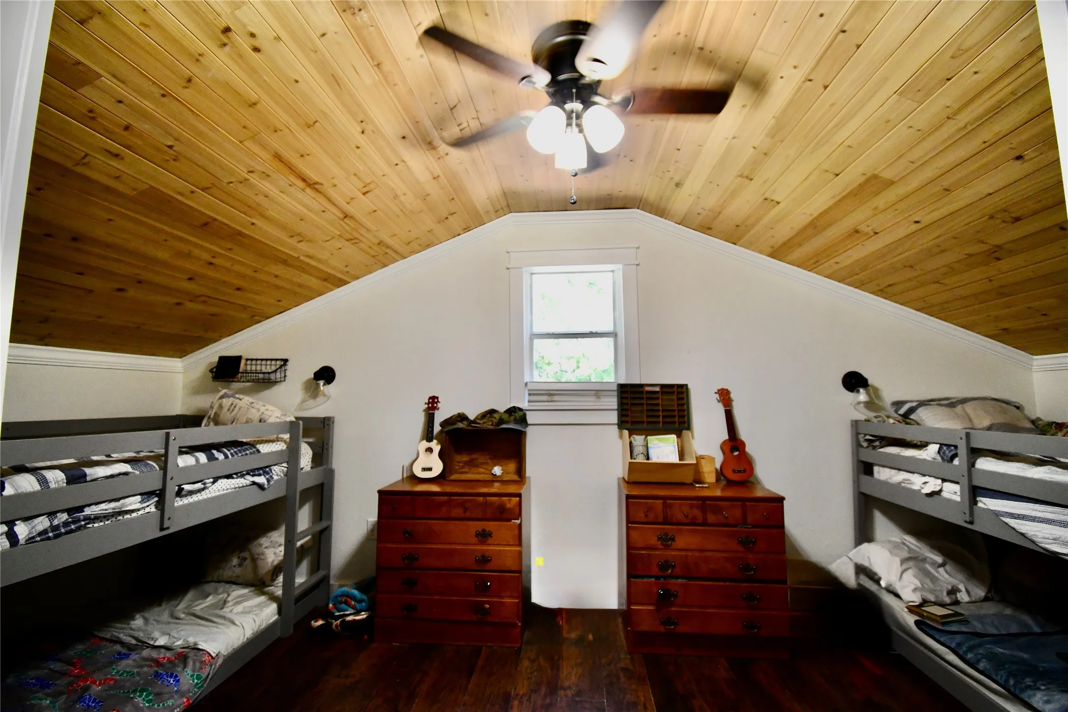 Single Family Residence For Sale in Parker County , 1545 Old Authon Road, Weatherford, Texas 76088, 3 Bedroom, 2 Bathroom, Garage spaces, 1,120 Sqft, built in 2016, mls#21336798, Real Estate Agent in Weatherford, Homes For Sale in Parker county, Homes For Sale in Weatherford, Realtor in Weatherford Texas, Real Estate Brokerage Independent Realty Texas, Luminita Cordes Realtor