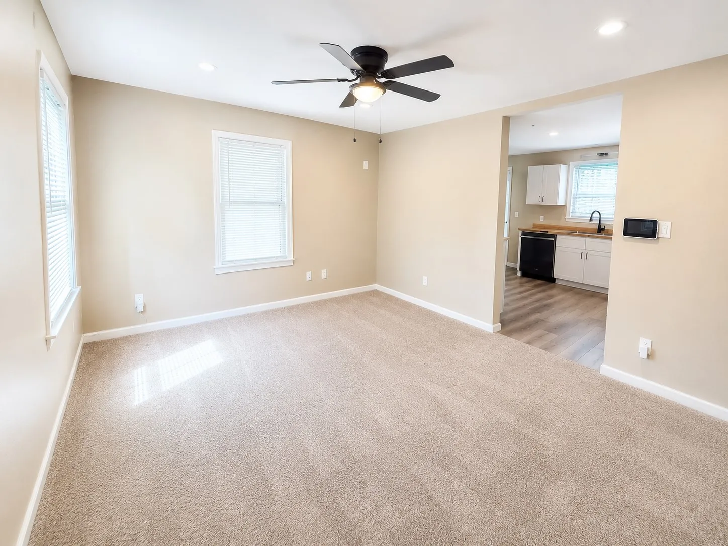 Single Family Residence For Sale in Mc Lennan County , 1101 E Sunset Street, Waco, Texas 76704, 2 Bedroom, 1 Bathroom, Garage spaces, 986 Sqft, built in 1957, mls#21336885, Real Estate Agent in Waco, Homes For Sale in Mc Lennan county, Homes For Sale in Waco, Realtor in Waco Texas, Real Estate Brokerage Independent Realty Texas, Luminita Cordes Realtor