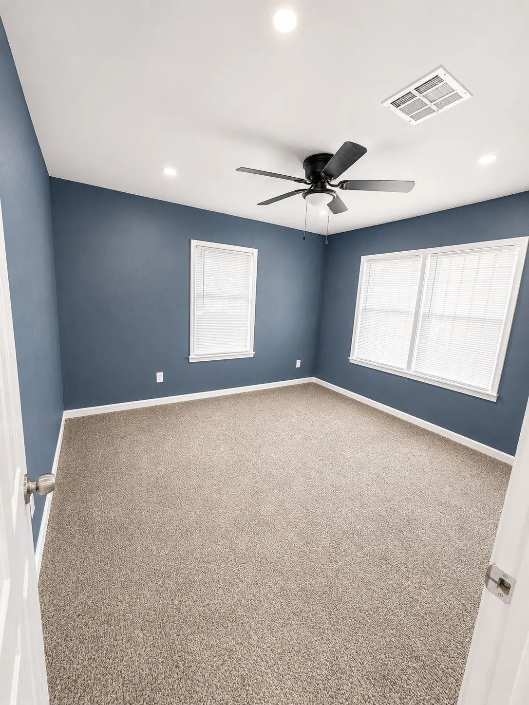 Single Family Residence For Sale in Mc Lennan County , 1101 E Sunset Street, Waco, Texas 76704, 2 Bedroom, 1 Bathroom, Garage spaces, 986 Sqft, built in 1957, mls#21336885, Real Estate Agent in Waco, Homes For Sale in Mc Lennan county, Homes For Sale in Waco, Realtor in Waco Texas, Real Estate Brokerage Independent Realty Texas, Luminita Cordes Realtor