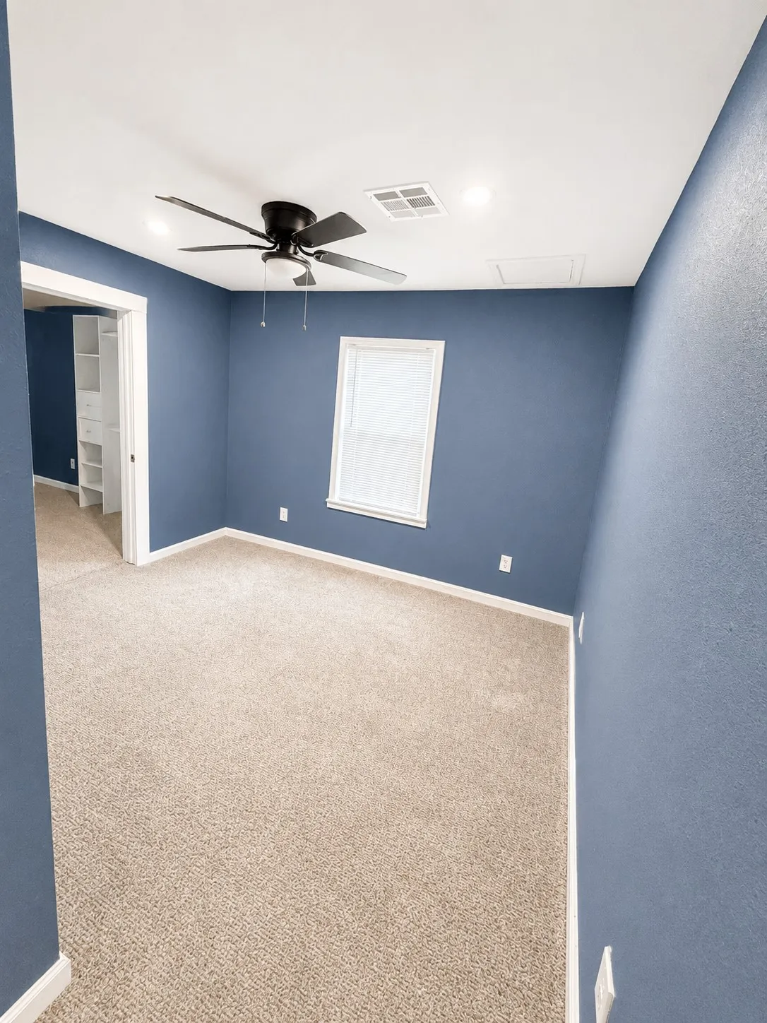 Single Family Residence For Sale in Mc Lennan County , 1101 E Sunset Street, Waco, Texas 76704, 2 Bedroom, 1 Bathroom, Garage spaces, 986 Sqft, built in 1957, mls#21336885, Real Estate Agent in Waco, Homes For Sale in Mc Lennan county, Homes For Sale in Waco, Realtor in Waco Texas, Real Estate Brokerage Independent Realty Texas, Luminita Cordes Realtor