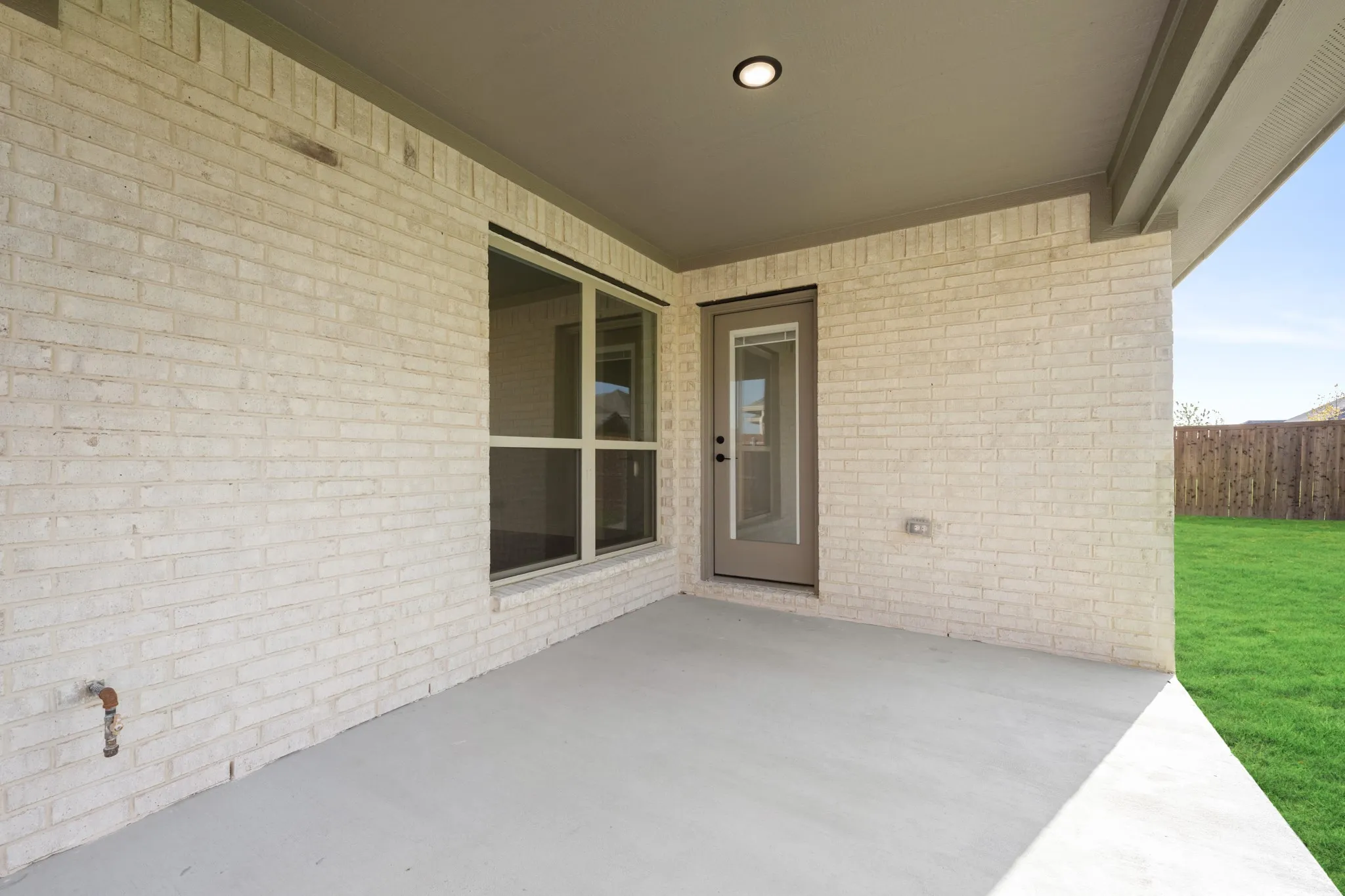 Single Family Residence For Sale in Tarrant County , 1120 Tanger Lane, Crowley, Texas 76036, 4 Bedroom, 2 Bathroom, 2 Garage spaces, 2,034 Sqft, built in 2026, mls#21340064, Real Estate Agent in Crowley, Homes For Sale in Tarrant county, Homes For Sale in Crowley, Realtor in Crowley Texas, Real Estate Brokerage Independent Realty Texas, Luminita Cordes Realtor