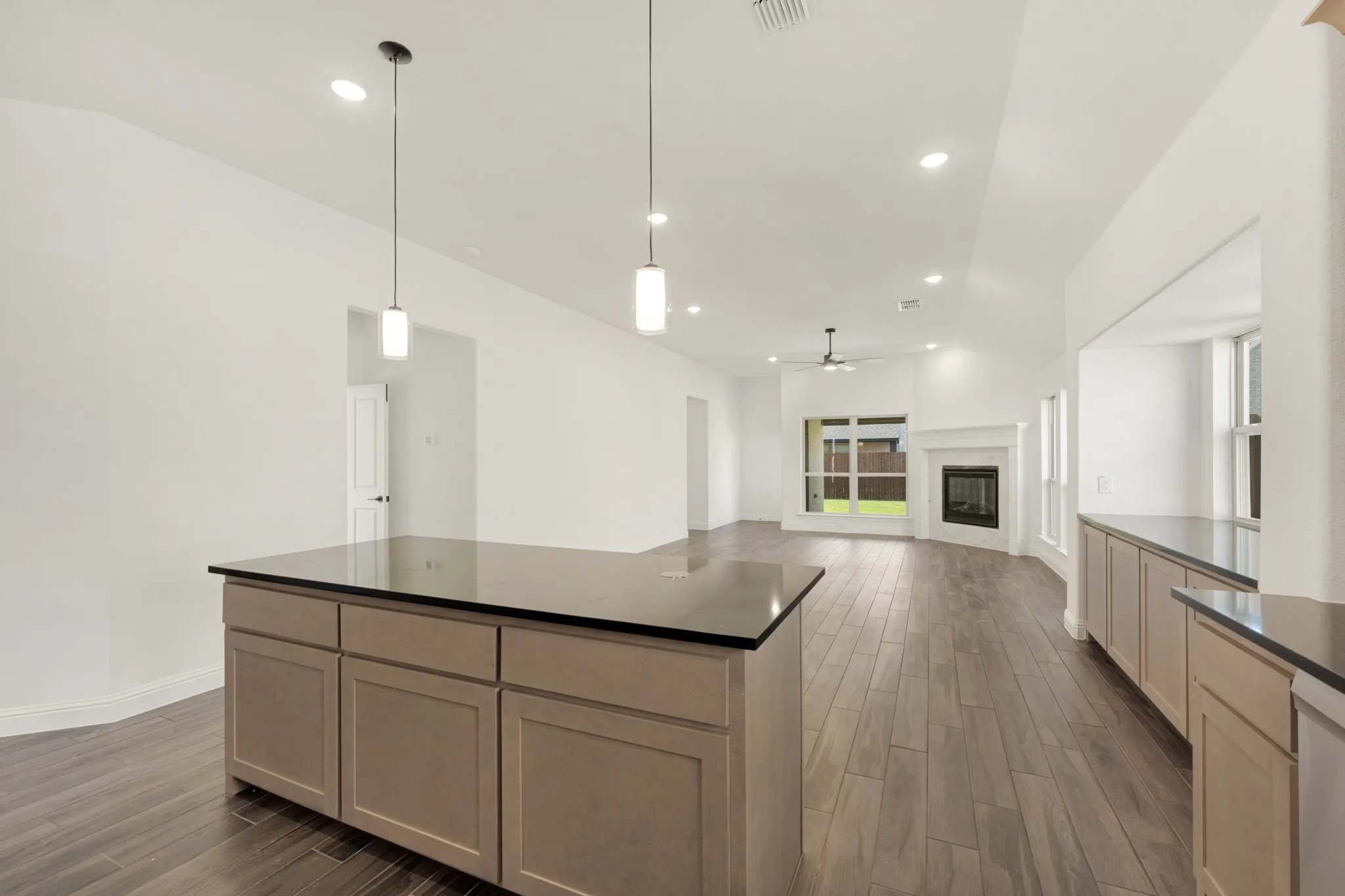 Single Family Residence For Sale in Tarrant County , 1120 Tanger Lane, Crowley, Texas 76036, 4 Bedroom, 2 Bathroom, 2 Garage spaces, 2,034 Sqft, built in 2026, mls#21340064, Real Estate Agent in Crowley, Homes For Sale in Tarrant county, Homes For Sale in Crowley, Realtor in Crowley Texas, Real Estate Brokerage Independent Realty Texas, Luminita Cordes Realtor