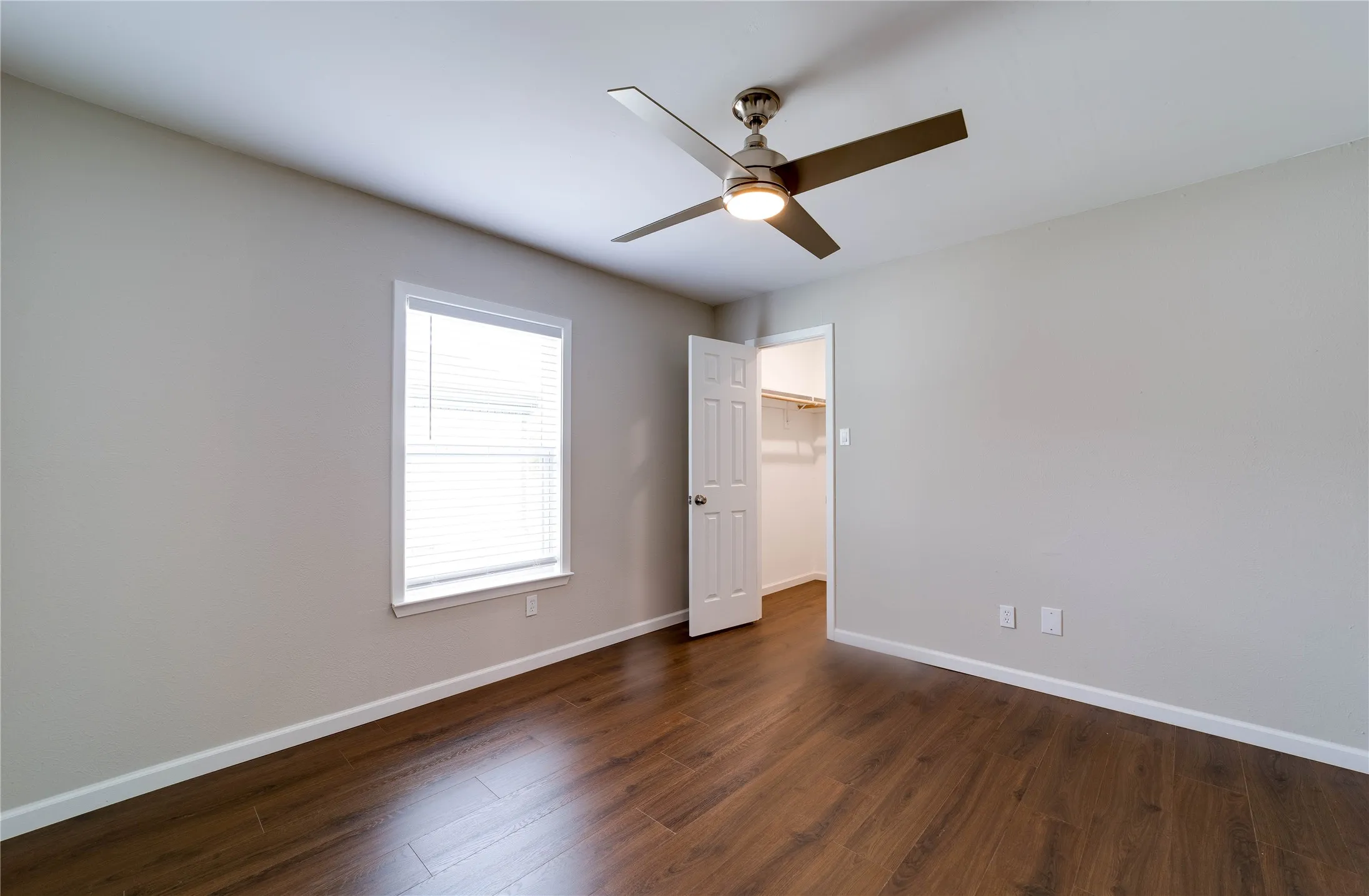 Duplex For Rent in Tarrant County , 6824 Trail Lake Drive 6826, Fort Worth, Texas 76133, 2 Bedroom, 2 Bathroom, 1 Garage spaces, 2,586 Sqft, built in 1978, mls#21340071, Real Estate Agent in Fort Worth, Homes For Rent in Tarrant county, Homes For Rent in Fort Worth, Realtor in Fort Worth Texas, Real Estate Brokerage Independent Realty Texas, Luminita Cordes Realtor
