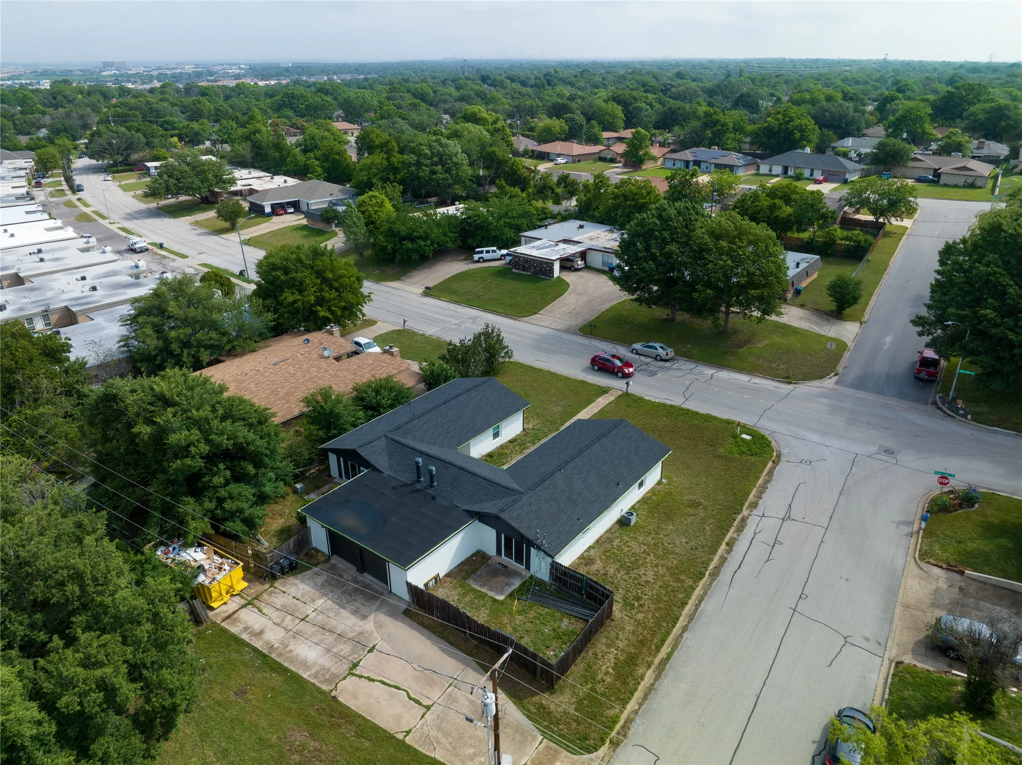 Duplex For Rent in Tarrant County , 6824 Trail Lake Drive 6826, Fort Worth, Texas 76133, 2 Bedroom, 2 Bathroom, 1 Garage spaces, 2,586 Sqft, built in 1978, mls#21340071, Real Estate Agent in Fort Worth, Homes For Rent in Tarrant county, Homes For Rent in Fort Worth, Realtor in Fort Worth Texas, Real Estate Brokerage Independent Realty Texas, Luminita Cordes Realtor