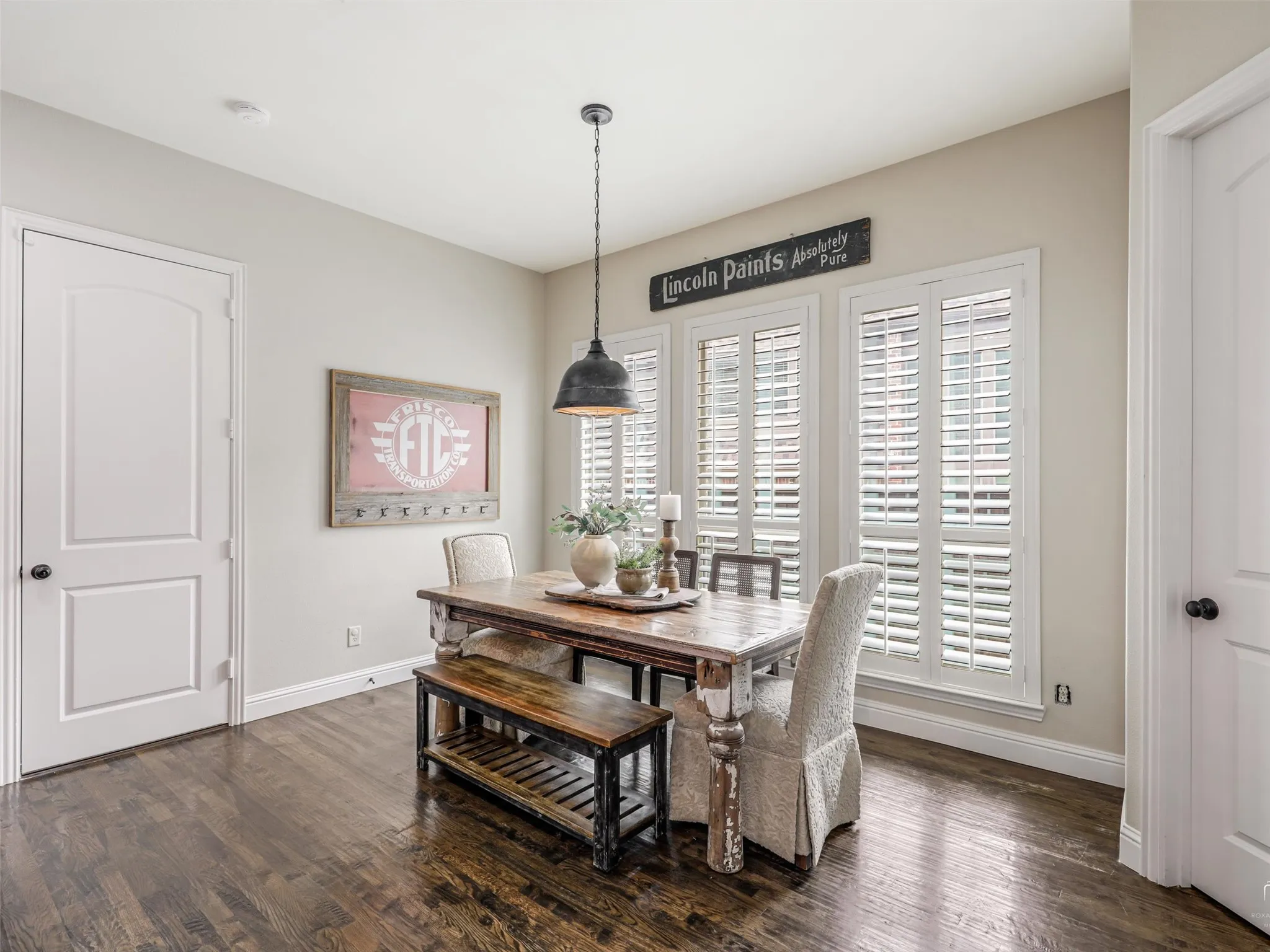 Single Family Residence For Sale in Collin County , 11936 Gladstone Court, Frisco, Texas 75035, 5 Bedroom, 4 Bathroom, 3 Garage spaces, 3,932 Sqft, built in 2012, mls#21330089, Real Estate Agent in Frisco, Homes For Sale in Collin county, Homes For Sale in Frisco, Realtor in Frisco Texas, Real Estate Brokerage Independent Realty Texas, Luminita Cordes Realtor