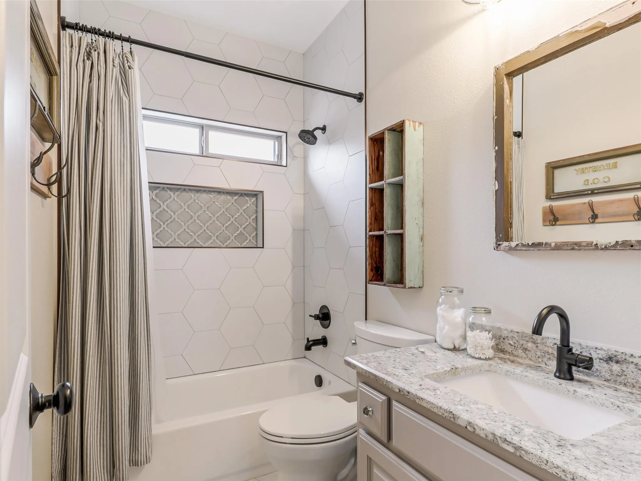 Single Family Residence For Sale in Collin County , 11936 Gladstone Court, Frisco, Texas 75035, 5 Bedroom, 4 Bathroom, 3 Garage spaces, 3,932 Sqft, built in 2012, mls#21330089, Real Estate Agent in Frisco, Homes For Sale in Collin county, Homes For Sale in Frisco, Realtor in Frisco Texas, Real Estate Brokerage Independent Realty Texas, Luminita Cordes Realtor