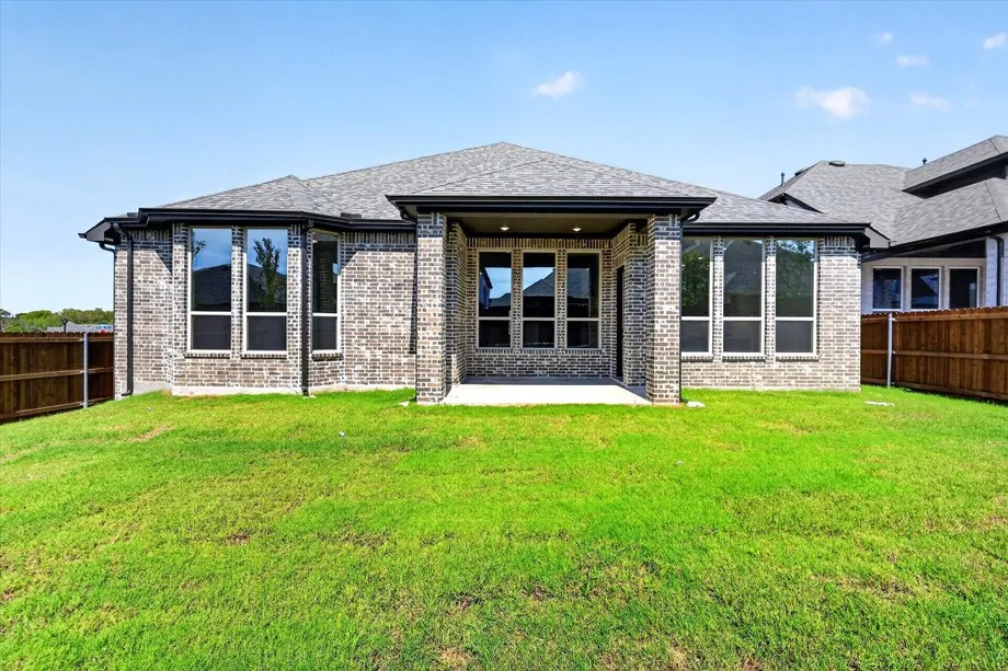 Single Family Residence For Sale in Grayson County , 1625 Thicket Hill Drive, Van Alstyne, Texas 75495, 3 Bedroom, 4 Bathroom, 3 Garage spaces, 2,795 Sqft, built in 2026, mls#21340049, Real Estate Agent in Van Alstyne, Homes For Sale in Grayson county, Homes For Sale in Van Alstyne, Realtor in Van Alstyne Texas, Real Estate Brokerage Independent Realty Texas, Luminita Cordes Realtor