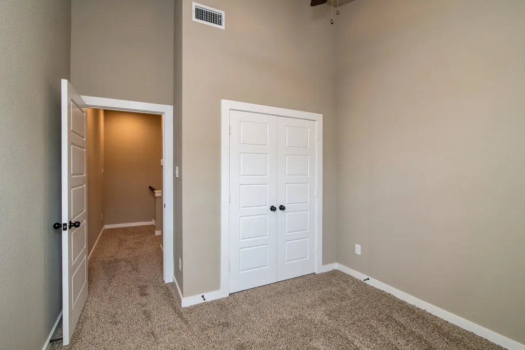 Apartment For Rent in Ellis County , 611 Harvest Moon Drive, Venus, Texas 76084, 2 Bedroom, 2 Bathroom, 1 Garage spaces, 1,134 Sqft, built in 2022, mls#21340077, Real Estate Agent in Venus, Homes For Rent in Ellis county, Homes For Rent in Venus, Realtor in Venus Texas, Real Estate Brokerage Independent Realty Texas, Luminita Cordes Realtor