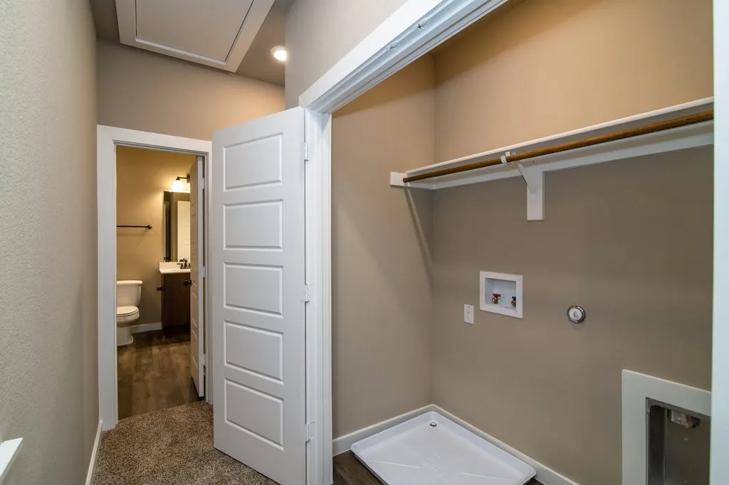 Apartment For Rent in Ellis County , 611 Harvest Moon Drive, Venus, Texas 76084, 2 Bedroom, 2 Bathroom, 1 Garage spaces, 1,134 Sqft, built in 2022, mls#21340077, Real Estate Agent in Venus, Homes For Rent in Ellis county, Homes For Rent in Venus, Realtor in Venus Texas, Real Estate Brokerage Independent Realty Texas, Luminita Cordes Realtor