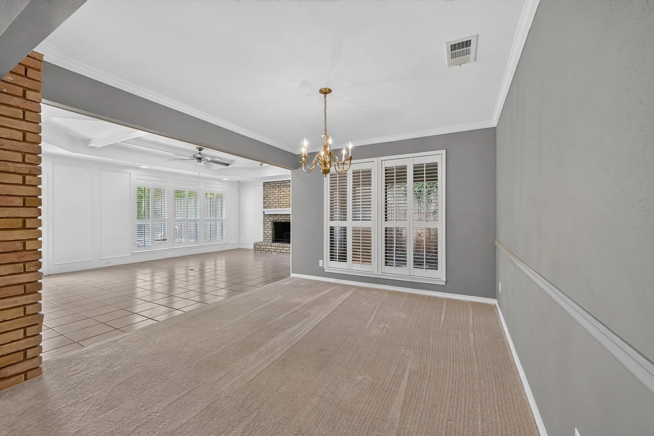 Single Family Residence For Sale in Dallas County , 8833 Kenton Drive, Dallas, Texas 75231, 4 Bedroom, 3 Bathroom, 2 Garage spaces, 2,420 Sqft, built in 1977, mls#21339563, Real Estate Agent in Dallas, Homes For Sale in Dallas county, Homes For Sale in Dallas, Realtor in Dallas Texas, Real Estate Brokerage Independent Realty Texas, Luminita Cordes Realtor