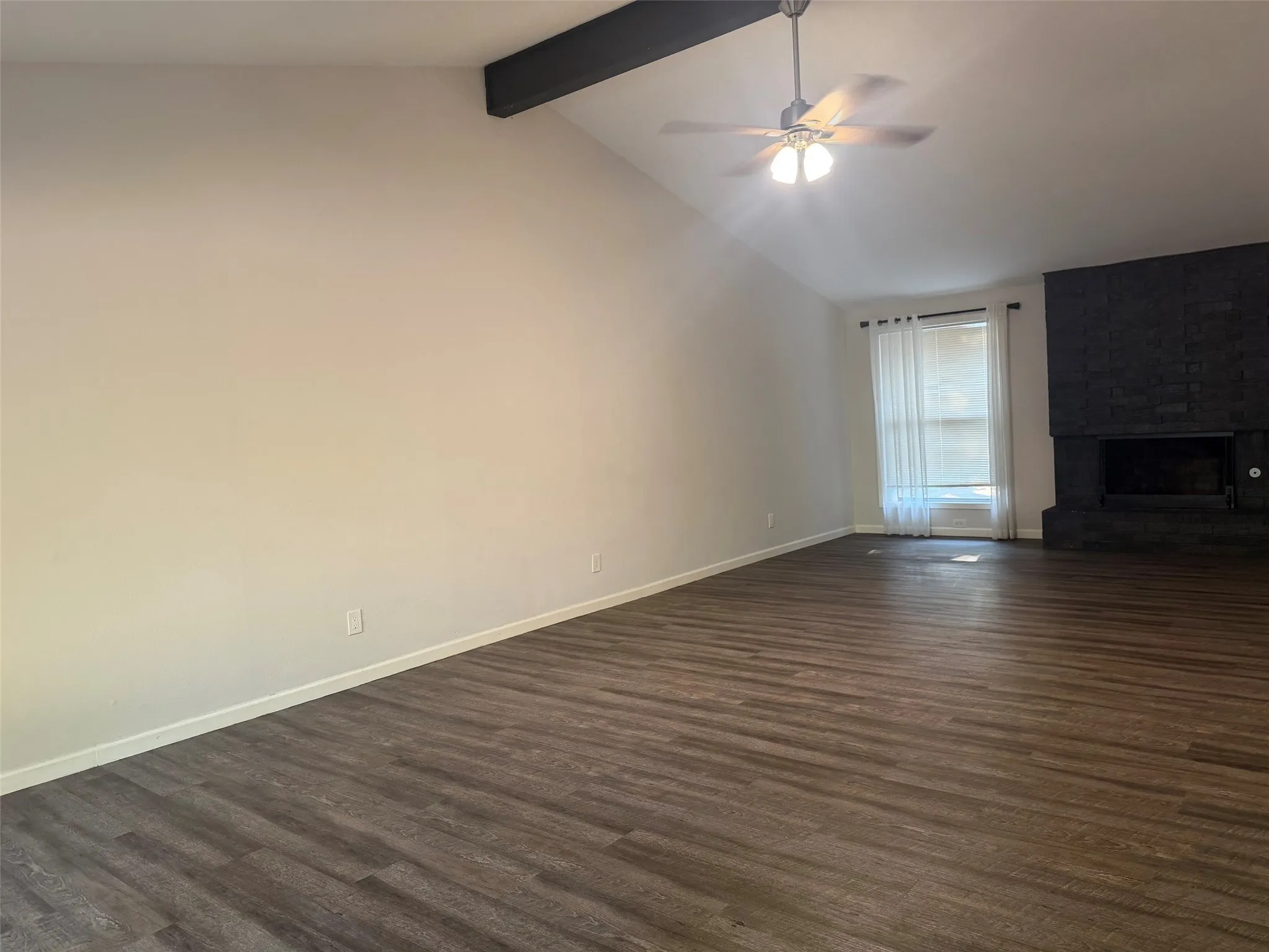 Single Family Residence For Rent in Dallas County , 1301 N Waterview Drive, Richardson, Texas 75080, 4 Bedroom, 2 Bathroom, 2 Garage spaces, 1,920 Sqft, built in 1970, mls#21339023, Real Estate Agent in Richardson, Homes For Rent in Dallas county, Homes For Rent in Richardson, Realtor in Richardson Texas, Real Estate Brokerage Independent Realty Texas, Luminita Cordes Realtor