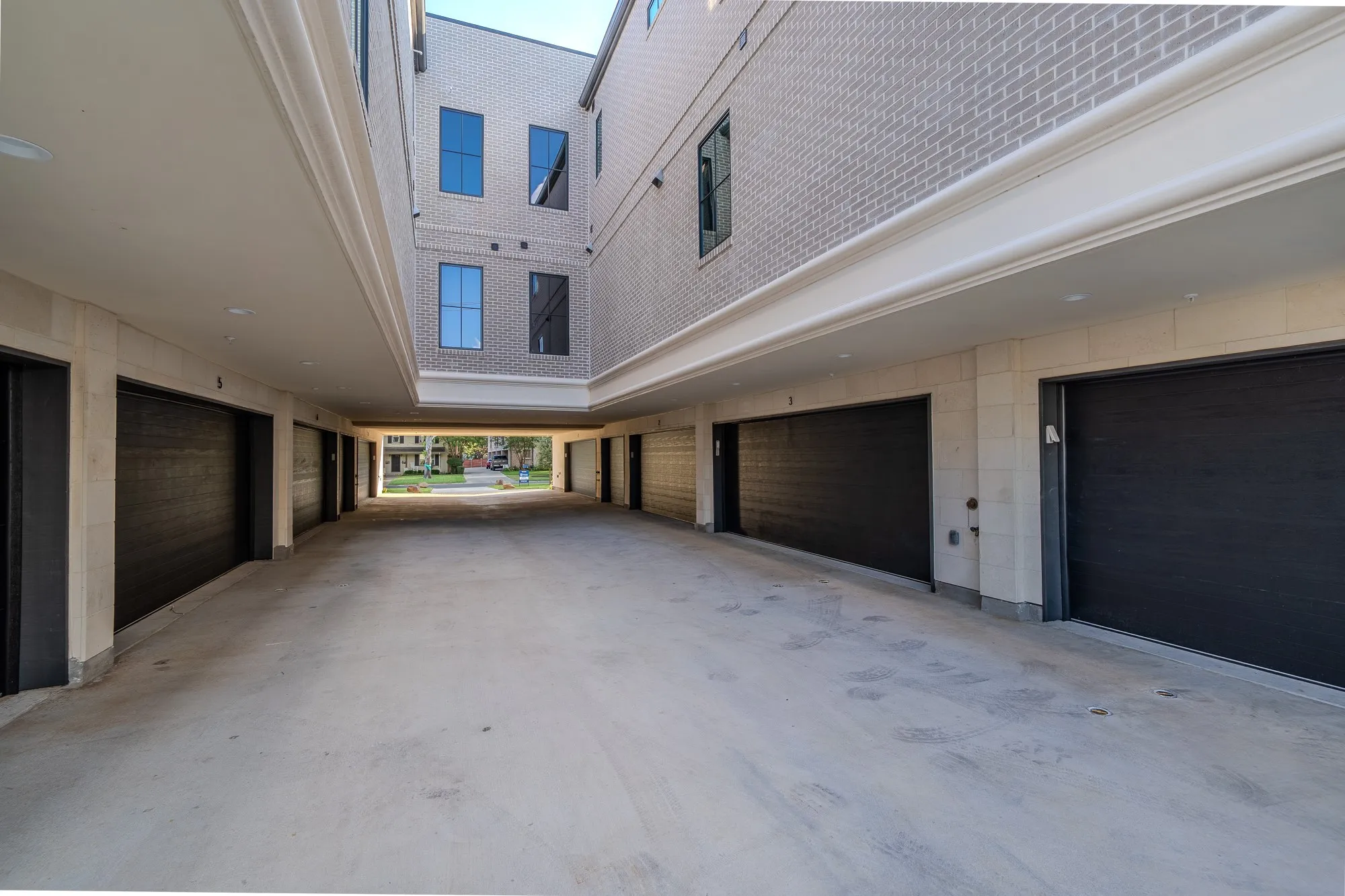 Condominium For Sale in Dallas County , 4128 University Boulevard 2, University Park, Texas 75205, 3 Bedroom, 3 Bathroom, 3 Garage spaces, 2,473 Sqft, built in 2025, Price $2,175,000, mls#21333588, Real Estate Agent in University Park, Homes For Sale in Dallas county, Homes For Sale in University Park, Realtor in University Park Texas, Real Estate Brokerage Independent Realty Texas, Luminita Cordes Realtor