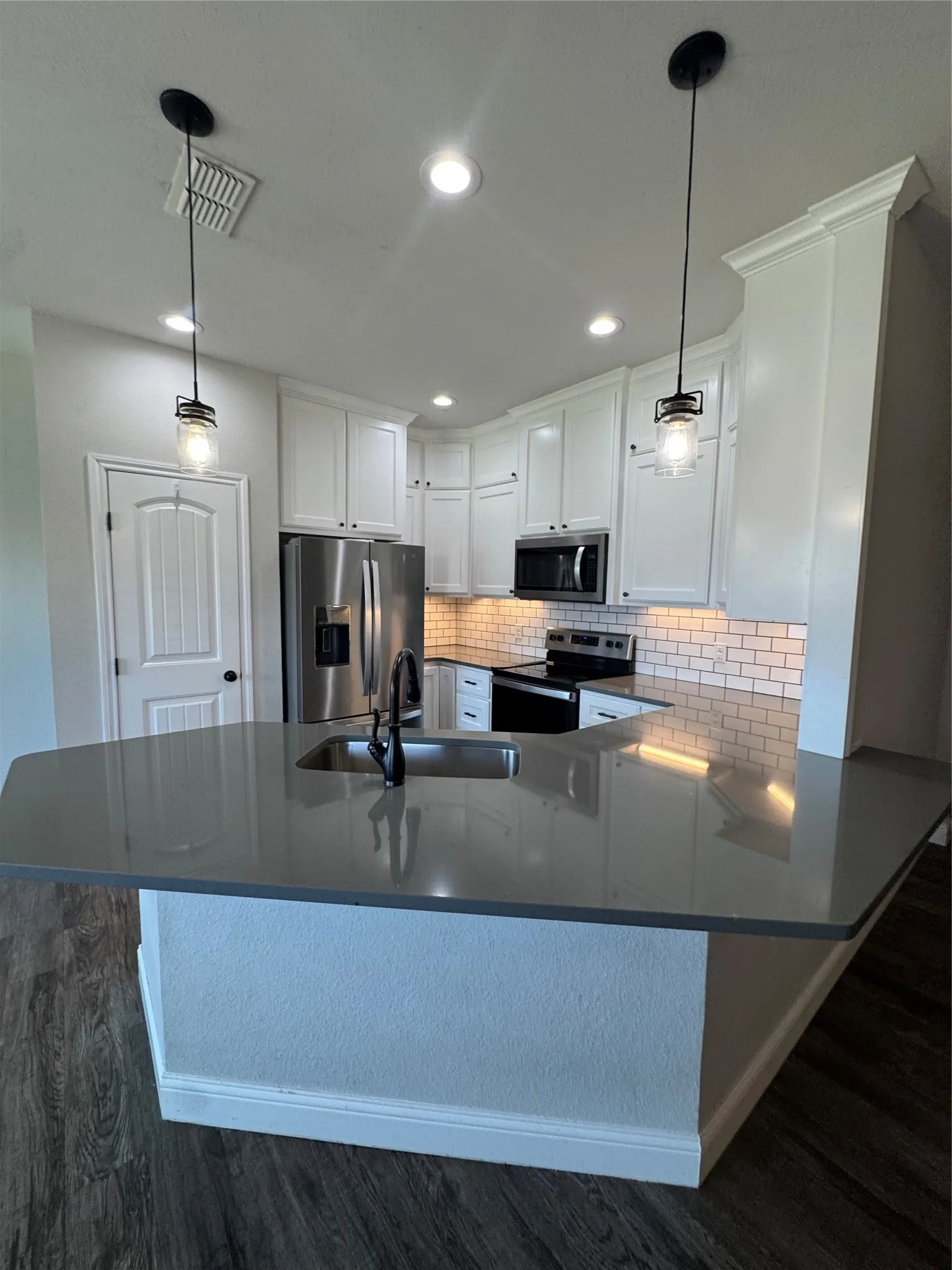 Single Family Residence For Rent in Taylor County , 135 Carriage Hills, Abilene, Texas 79602, 4 Bedroom, 2 Bathroom, 2 Garage spaces, 1,753 Sqft, built in 2020, mls#21339568, Real Estate Agent in Abilene, Homes For Rent in Taylor county, Homes For Rent in Abilene, Realtor in Abilene Texas, Real Estate Brokerage Independent Realty Texas, Luminita Cordes Realtor