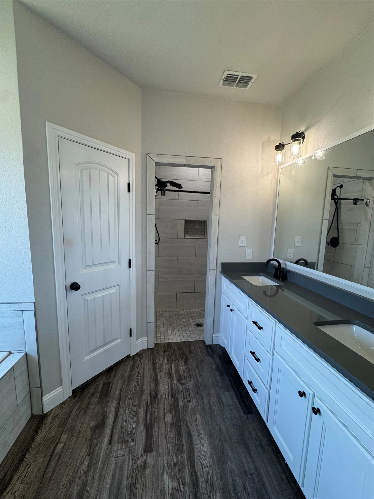 Single Family Residence For Rent in Taylor County , 135 Carriage Hills, Abilene, Texas 79602, 4 Bedroom, 2 Bathroom, 2 Garage spaces, 1,753 Sqft, built in 2020, mls#21339568, Real Estate Agent in Abilene, Homes For Rent in Taylor county, Homes For Rent in Abilene, Realtor in Abilene Texas, Real Estate Brokerage Independent Realty Texas, Luminita Cordes Realtor