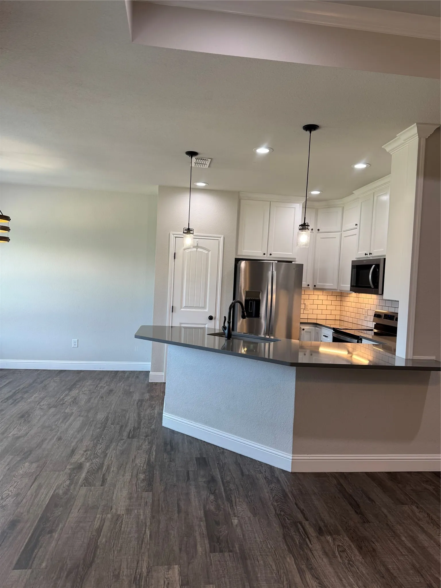 Single Family Residence For Rent in Taylor County , 135 Carriage Hills, Abilene, Texas 79602, 4 Bedroom, 2 Bathroom, 2 Garage spaces, 1,753 Sqft, built in 2020, mls#21339568, Real Estate Agent in Abilene, Homes For Rent in Taylor county, Homes For Rent in Abilene, Realtor in Abilene Texas, Real Estate Brokerage Independent Realty Texas, Luminita Cordes Realtor