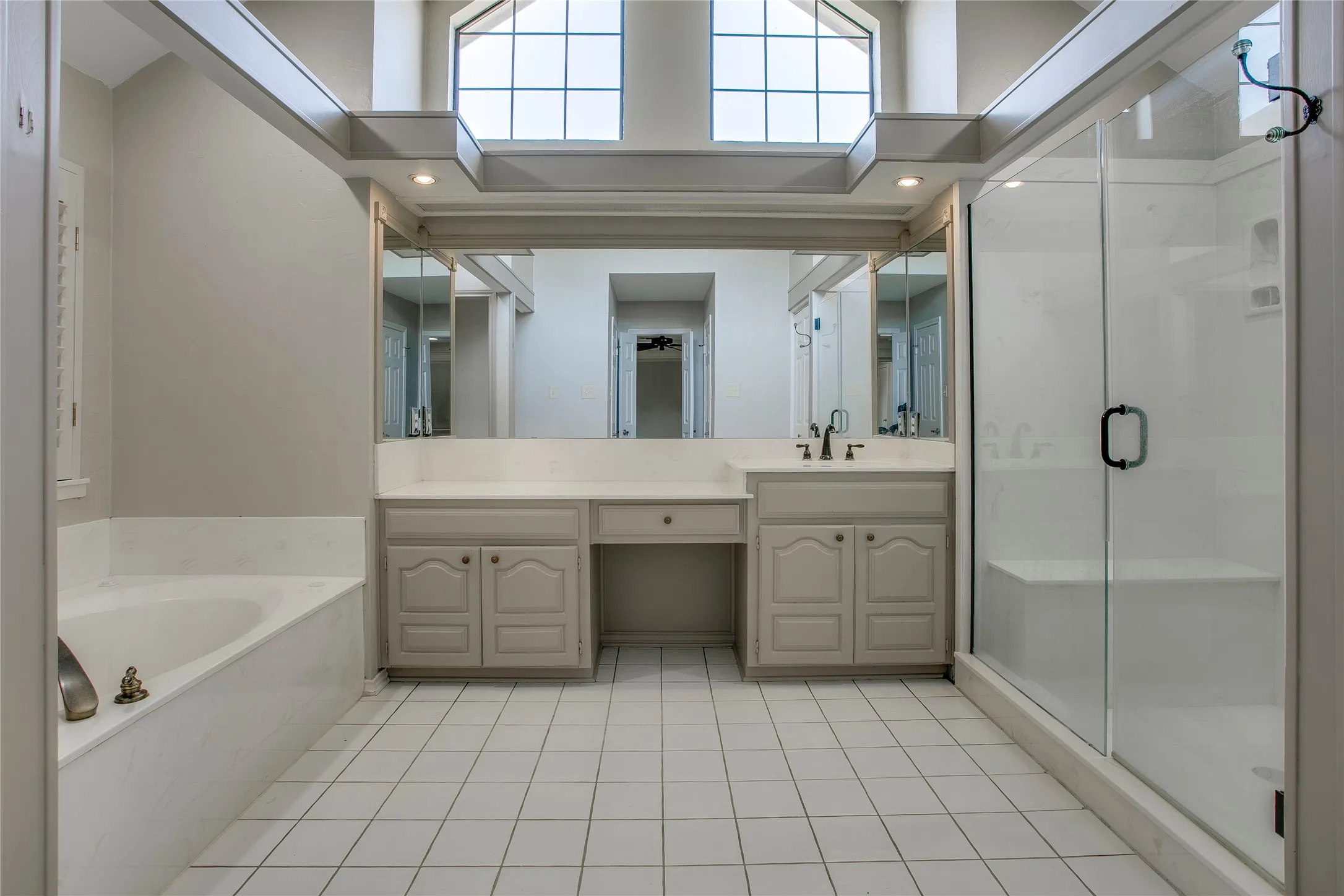 Single Family Residence For Rent in Dallas County , 365 E Tripp Road, Sunnyvale, Texas 75182, 4 Bedrooms, 3 Bathrooms, Garage spaces, 2,783 Sqft, built in 1984, Price $3,350, mls#21336370, Real Estate Agent in Sunnyvale, Homes For Rent in Dallas county, Homes For Rent in Sunnyvale, Realtor in Sunnyvale Texas, Real Estate Brokerage Independent Realty Texas, Luminita Cordes Realtor