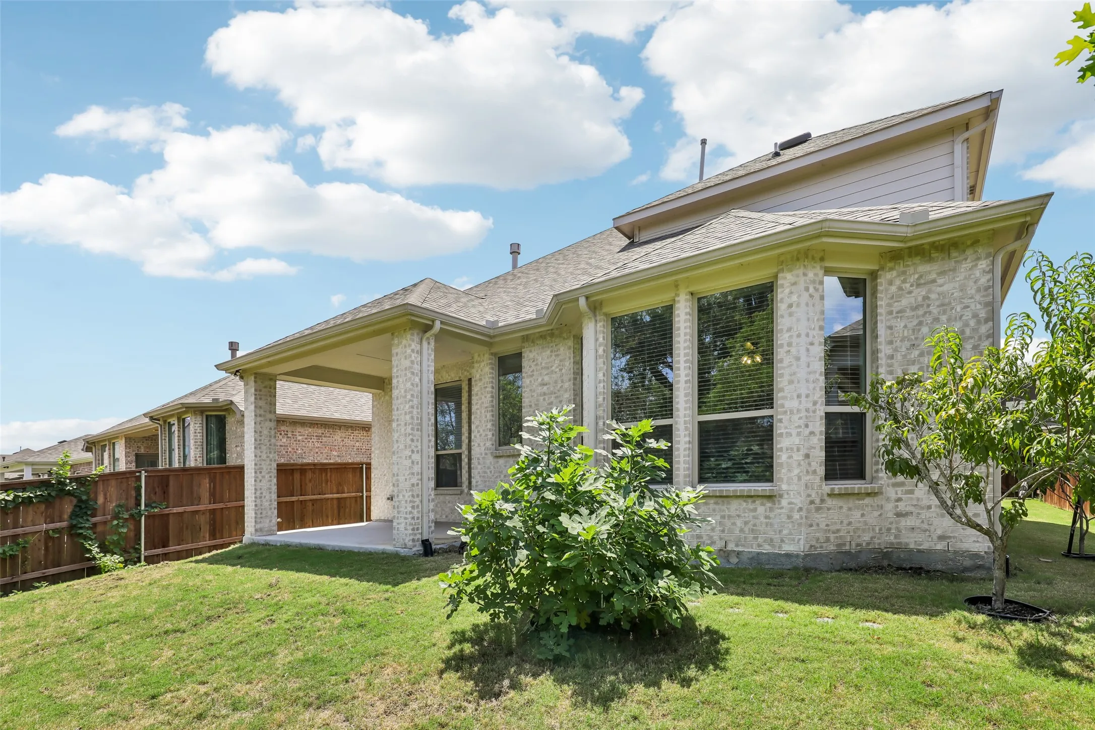 Single Family Residence For Rent in Collin County , 1853 Celebration Lane, Wylie, Texas 75098, 4 Bedroom, 4 Bathroom, 2 Garage spaces, 2,926 Sqft, built in 2023, mls#21336278, Real Estate Agent in Wylie, Homes For Rent in Collin county, Homes For Rent in Wylie, Realtor in Wylie Texas, Real Estate Brokerage Independent Realty Texas, Luminita Cordes Realtor