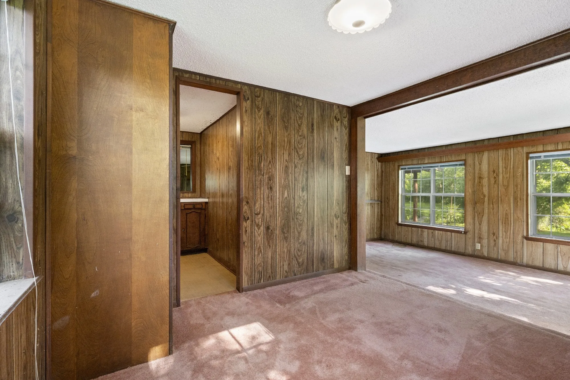 Office, kitchenette
