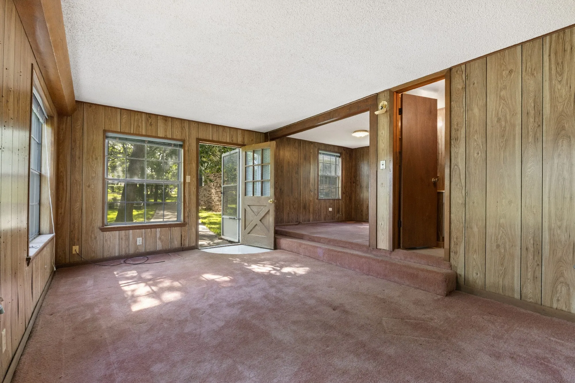 Side Entry - Living area, office, bathroom, kitchenette