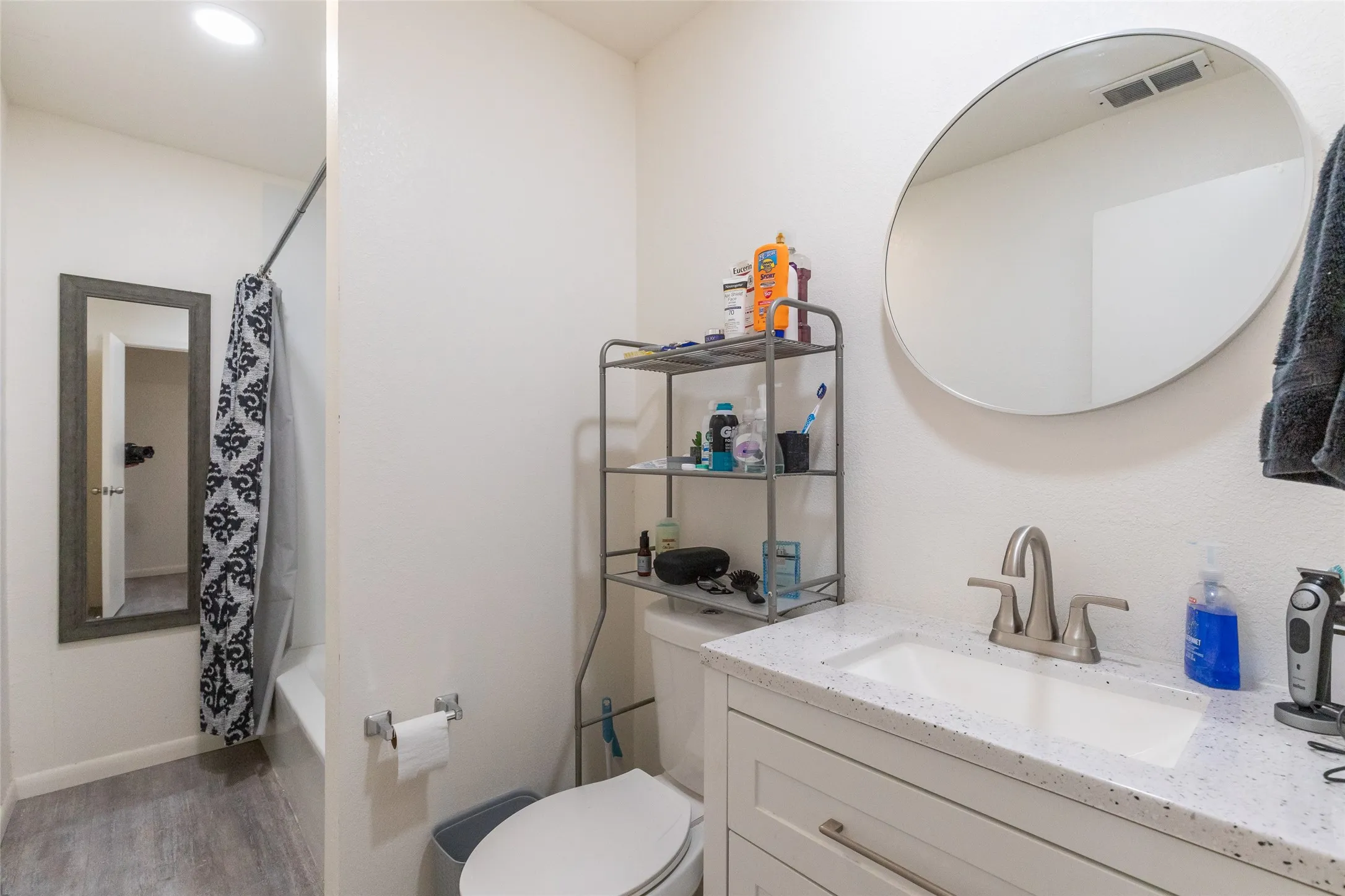 Single Family Residence For Sale in Taylor County , 2218 N Mockingbird, Abilene, Texas 79603, 3 Bedroom, 1 Bathroom, Garage spaces, 1,304 Sqft, built in 1956, mls#21339857, Real Estate Agent in Abilene, Homes For Sale in Taylor county, Homes For Sale in Abilene, Realtor in Abilene Texas, Real Estate Brokerage Independent Realty Texas, Luminita Cordes Realtor