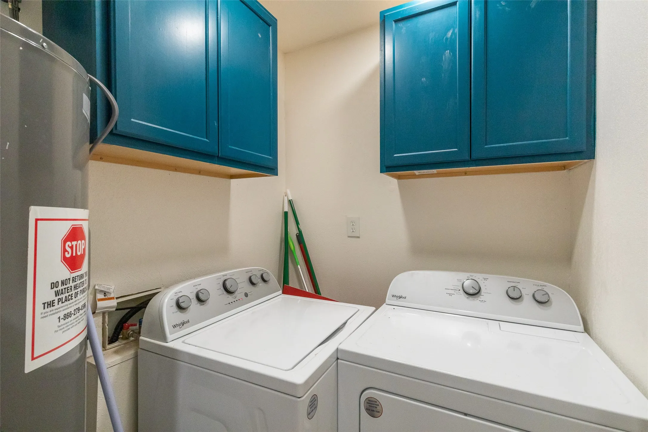 Single Family Residence For Sale in Taylor County , 2218 N Mockingbird, Abilene, Texas 79603, 3 Bedroom, 1 Bathroom, Garage spaces, 1,304 Sqft, built in 1956, mls#21339857, Real Estate Agent in Abilene, Homes For Sale in Taylor county, Homes For Sale in Abilene, Realtor in Abilene Texas, Real Estate Brokerage Independent Realty Texas, Luminita Cordes Realtor