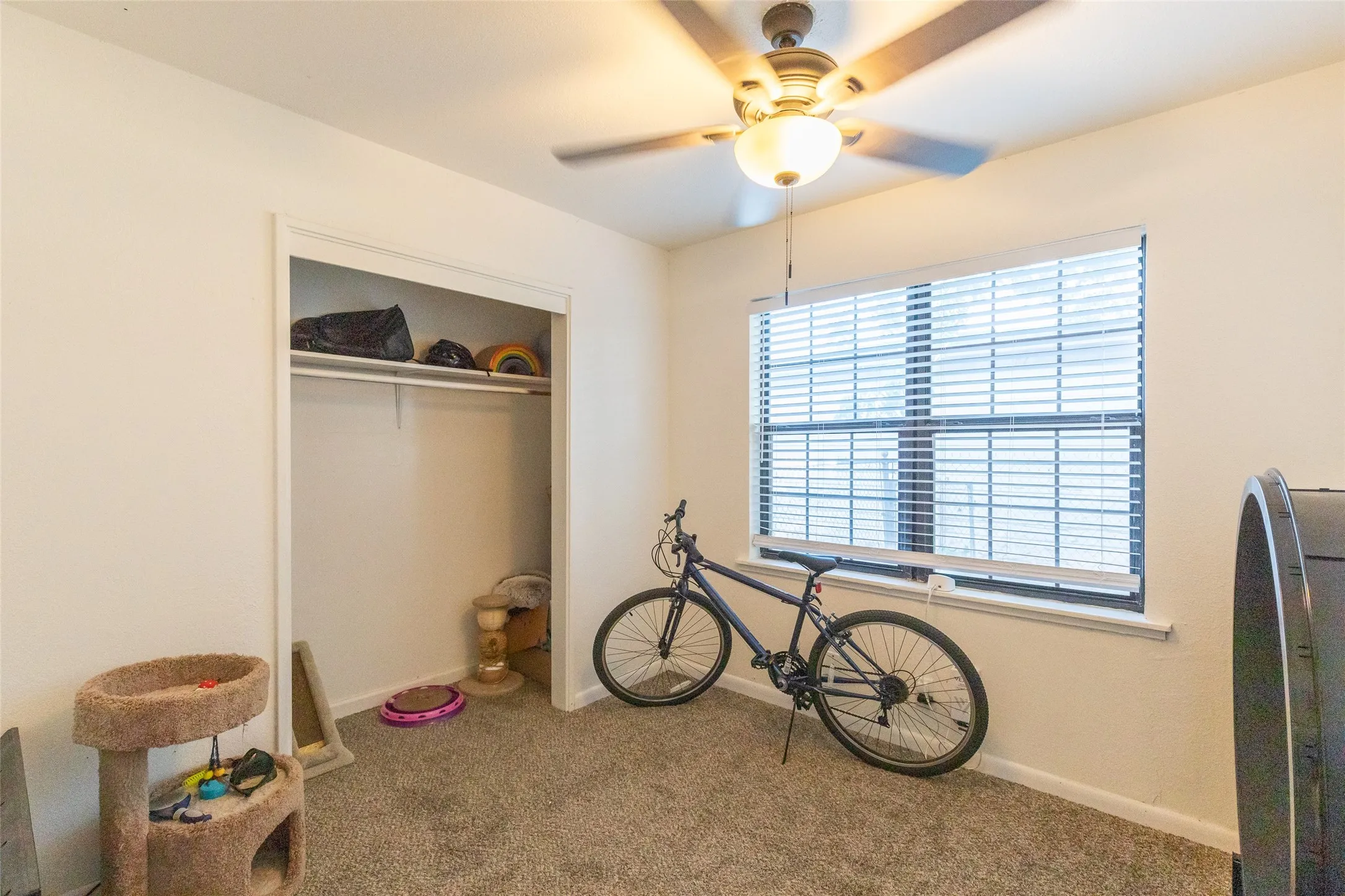 Single Family Residence For Sale in Taylor County , 2218 N Mockingbird, Abilene, Texas 79603, 3 Bedroom, 1 Bathroom, Garage spaces, 1,304 Sqft, built in 1956, mls#21339857, Real Estate Agent in Abilene, Homes For Sale in Taylor county, Homes For Sale in Abilene, Realtor in Abilene Texas, Real Estate Brokerage Independent Realty Texas, Luminita Cordes Realtor